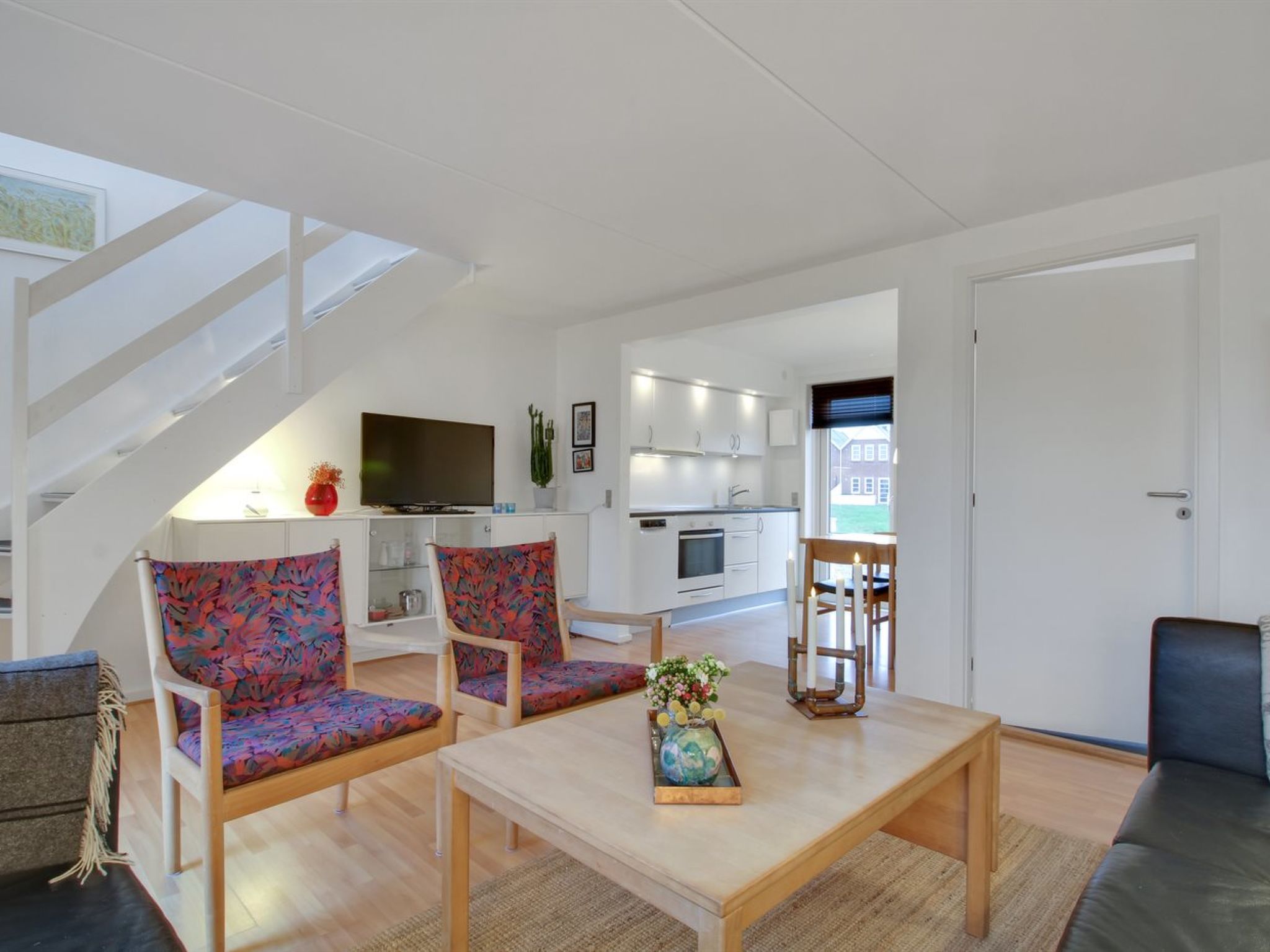 "Aslef" - 2.3km from the sea-Inside