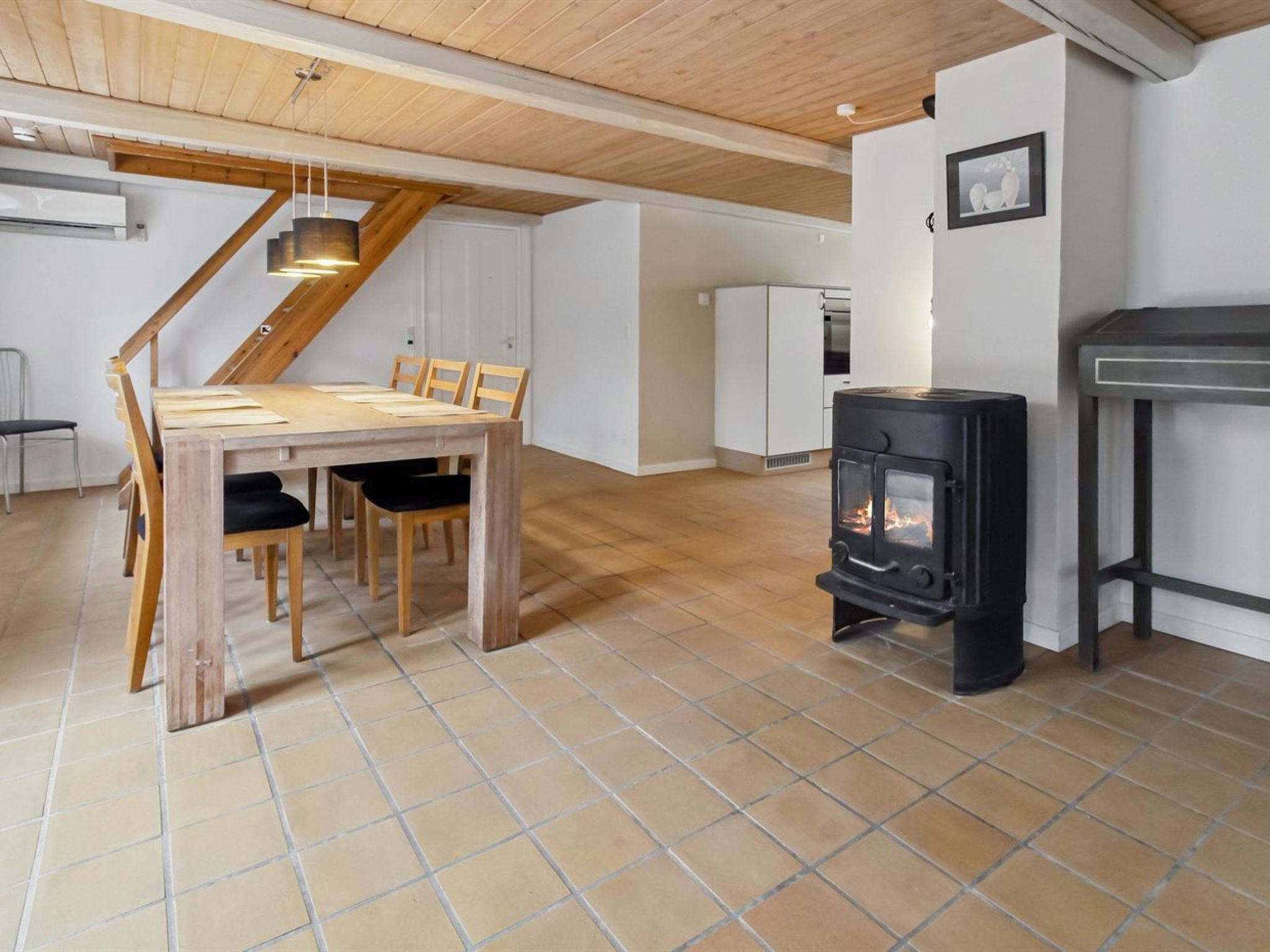 "Munibert" - 3.8km from the sea - Binnen
