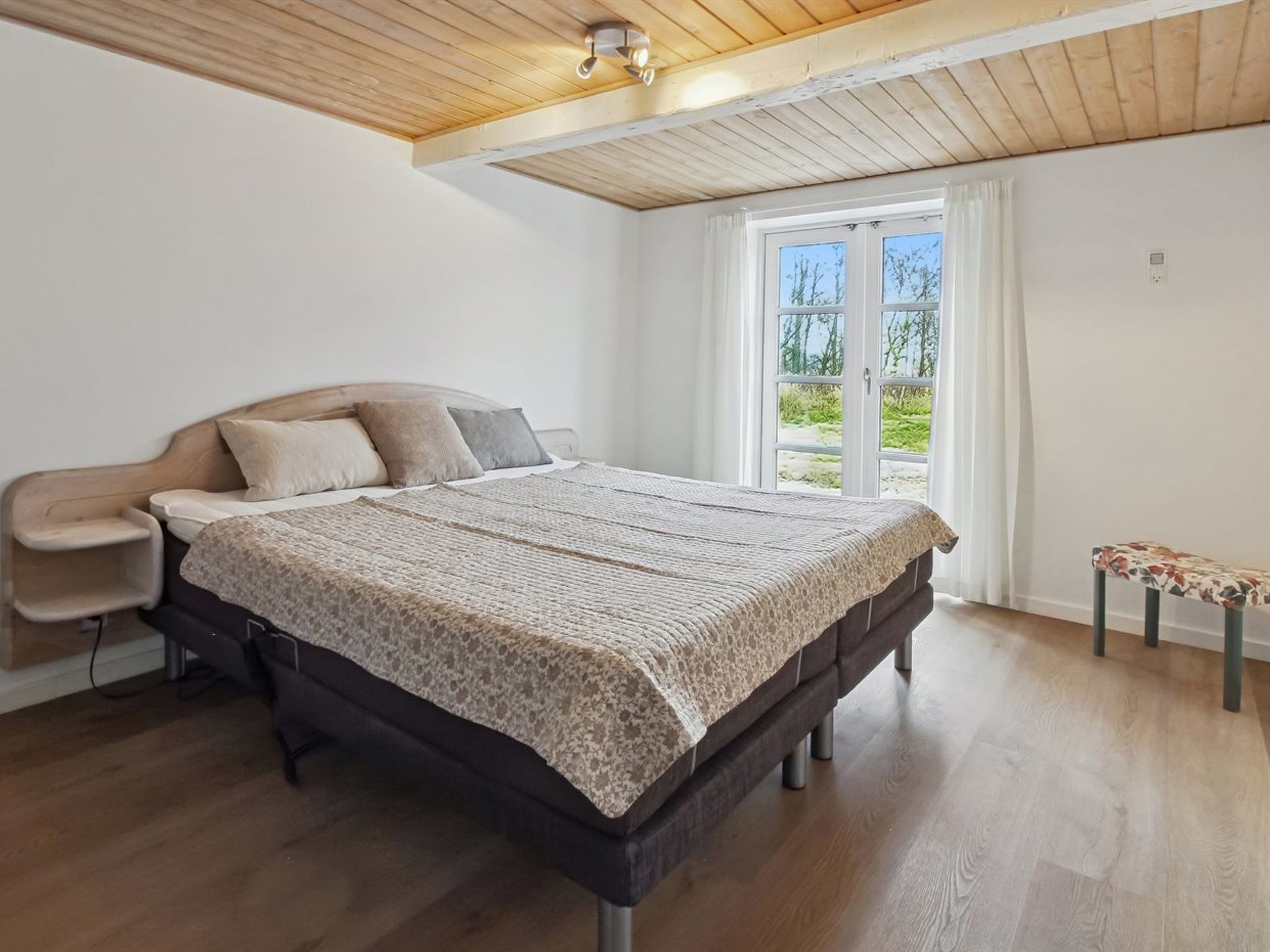 "Munibert" - 3.8km from the sea - Binnen