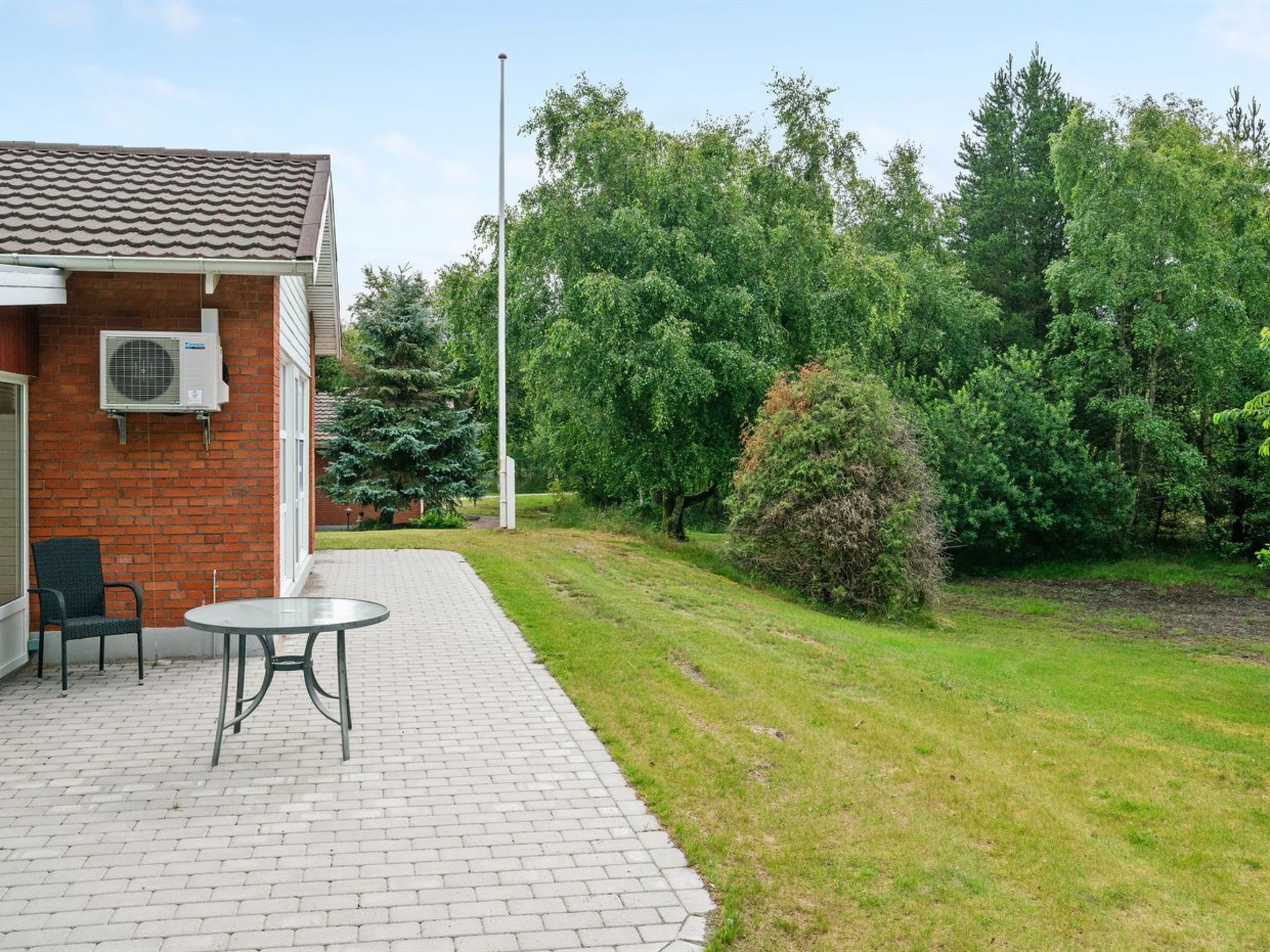 "Gwen" - 2.7km from the sea-Draußen