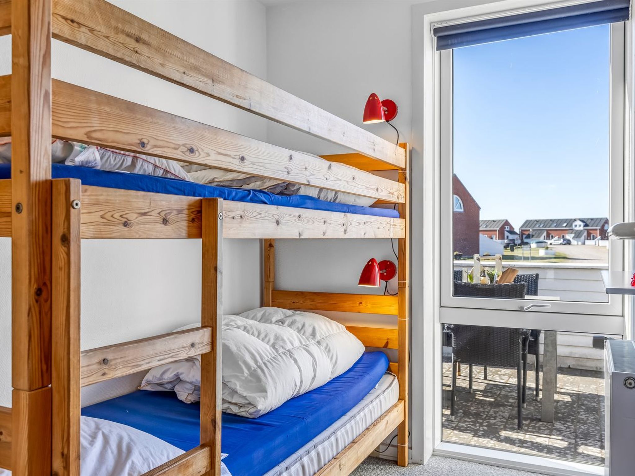"Niilo" - 1.7km from the sea - Inside