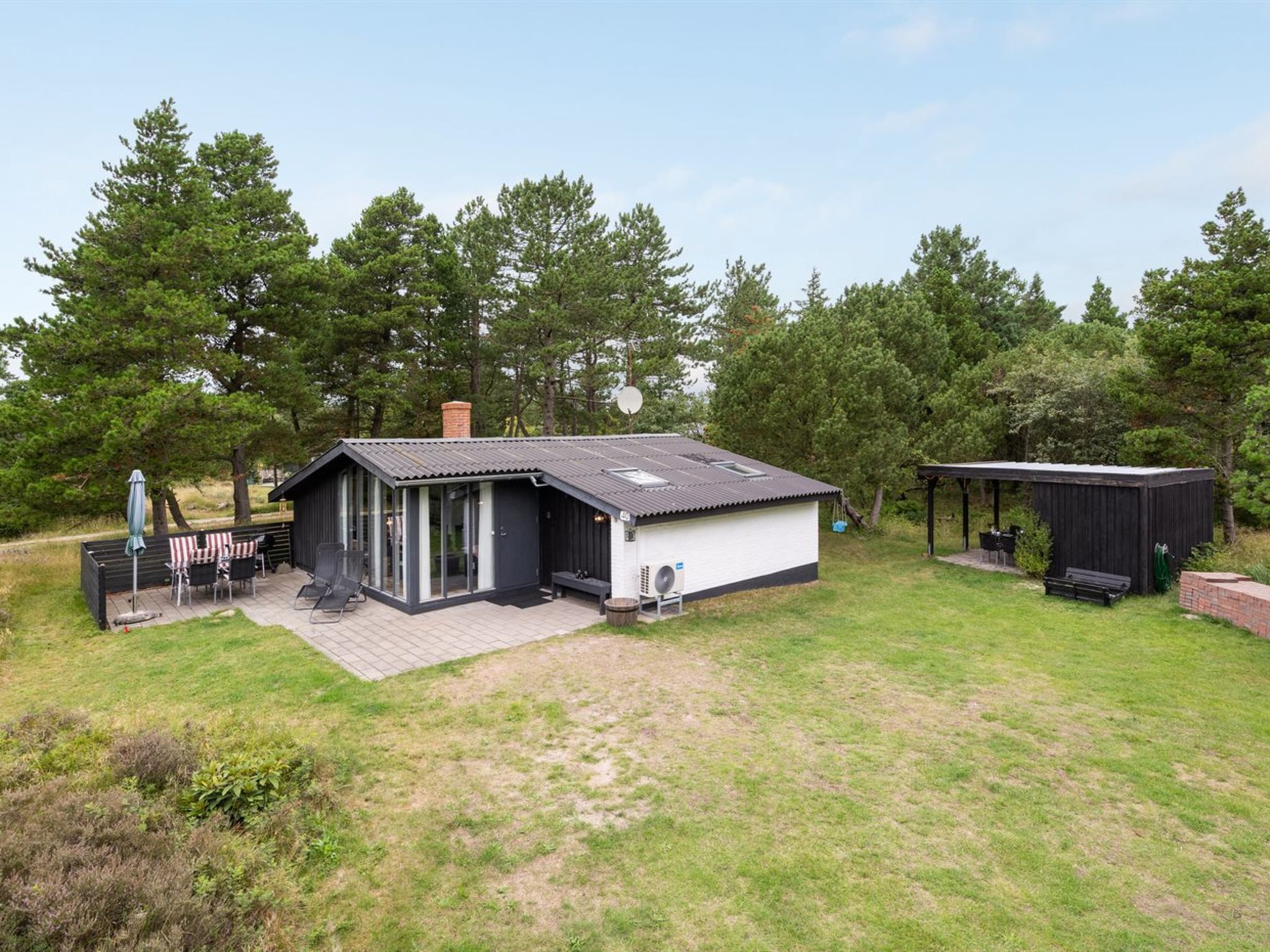 "Saxi" - 2.6km from the sea-Buiten