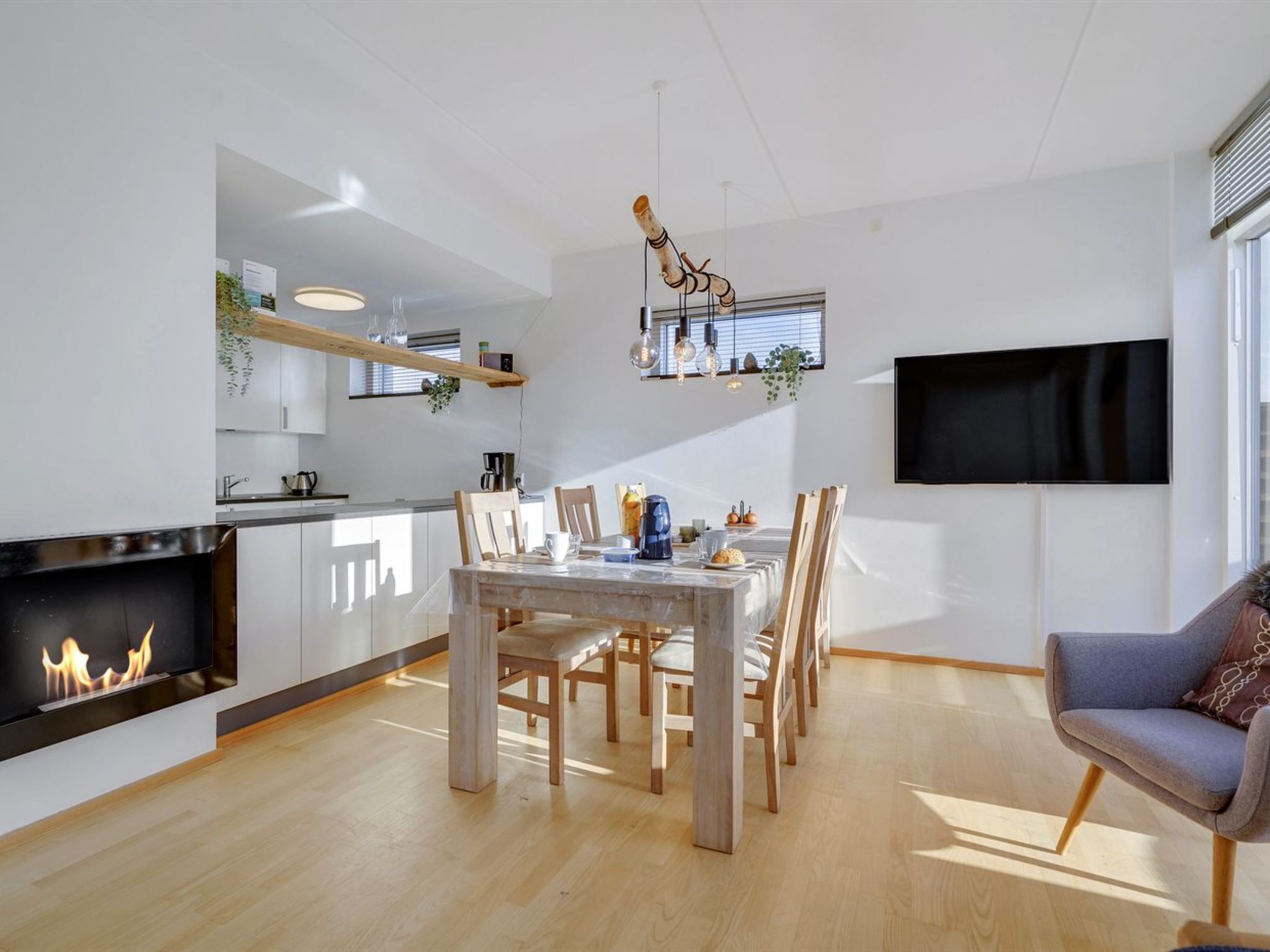 "Pirkko" - 100m from the sea-Binnen
