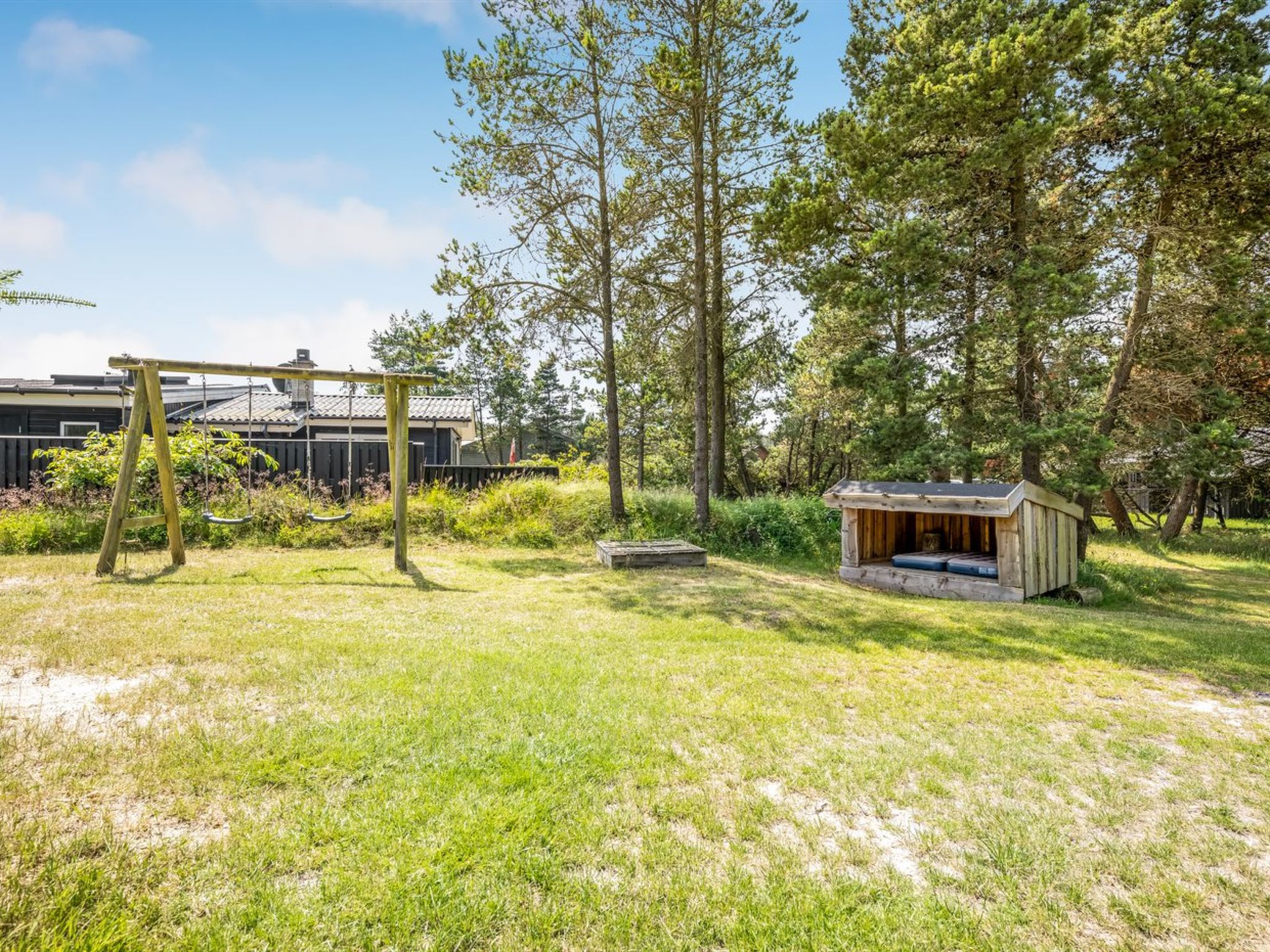 "Riekje" - 2.3km from the sea - Outside