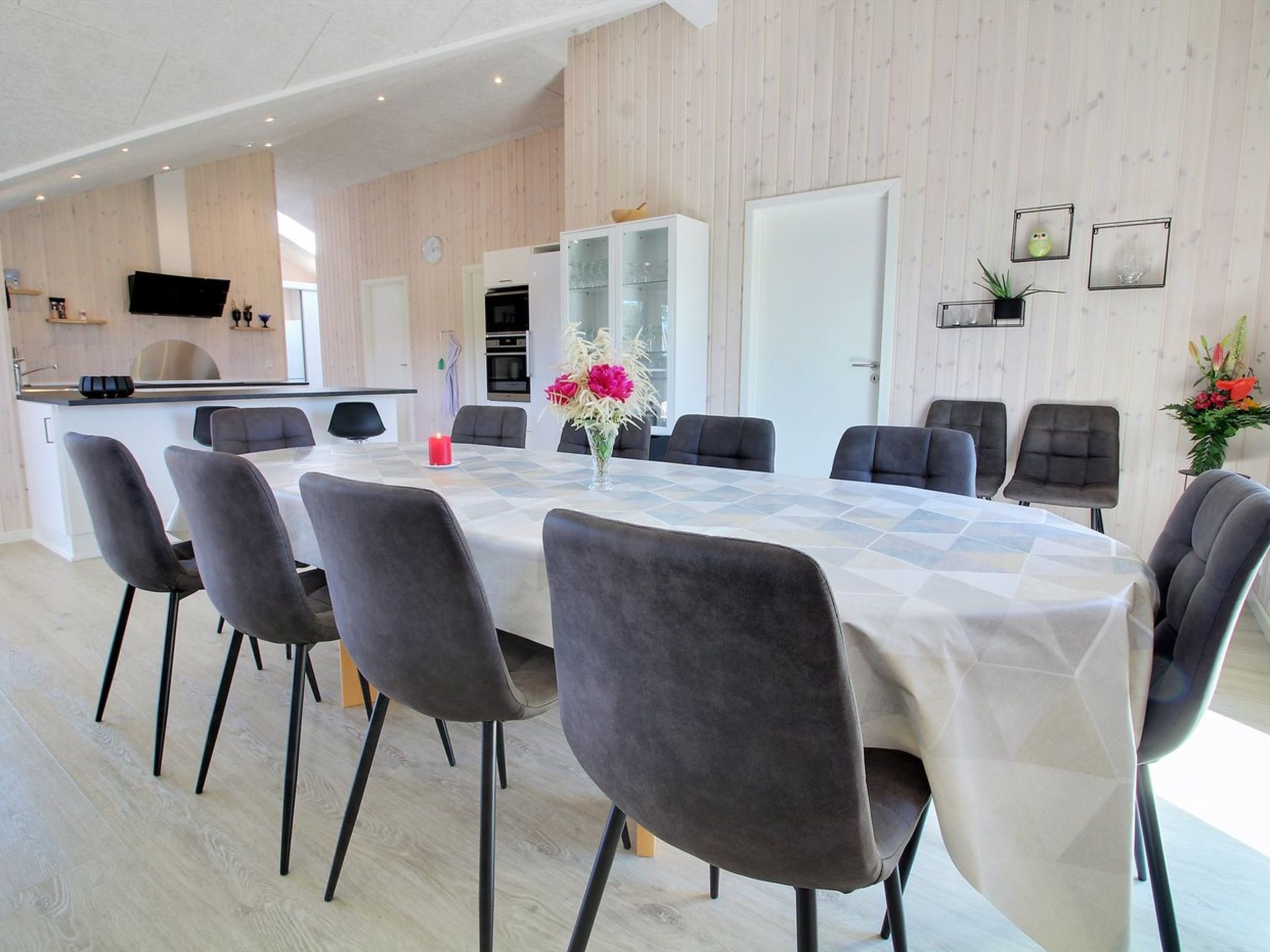 "Tahvo" - 3.3km from the sea - Inside