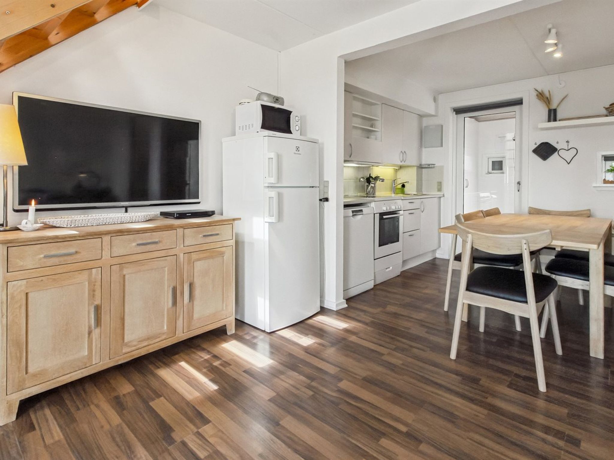 "Tellervo" - 2.4km from the sea - Inside