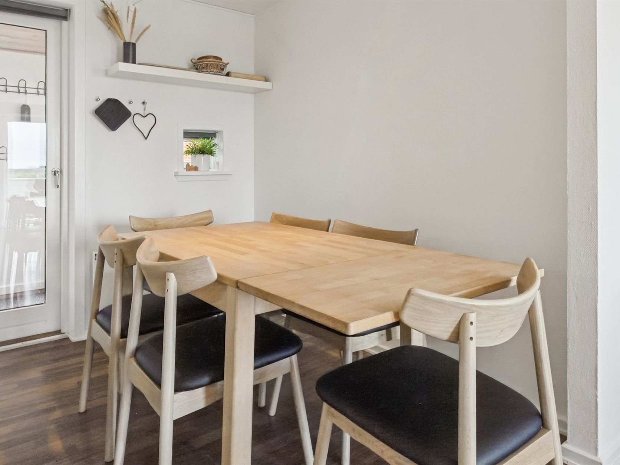 "Tellervo" - 2.4km from the sea - Inside