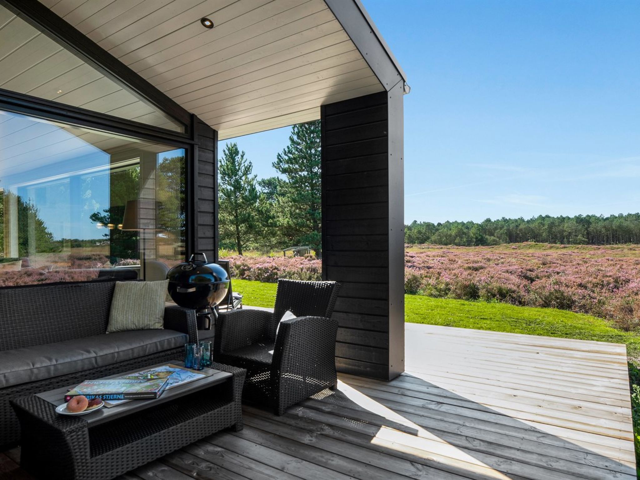 "Tea" - 2.7km from the sea - Buiten