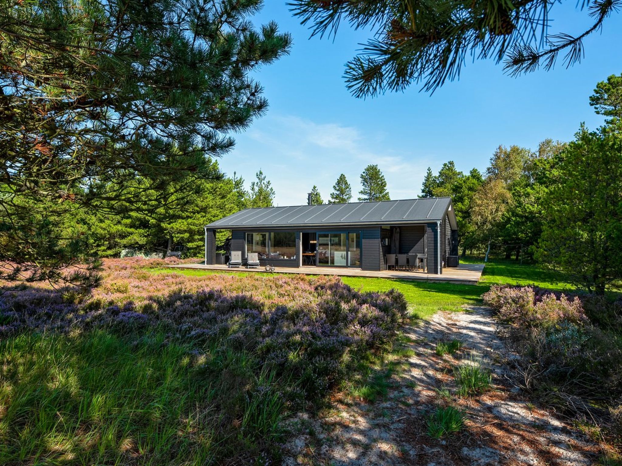 "Tea" - 2.7km from the sea - Buiten