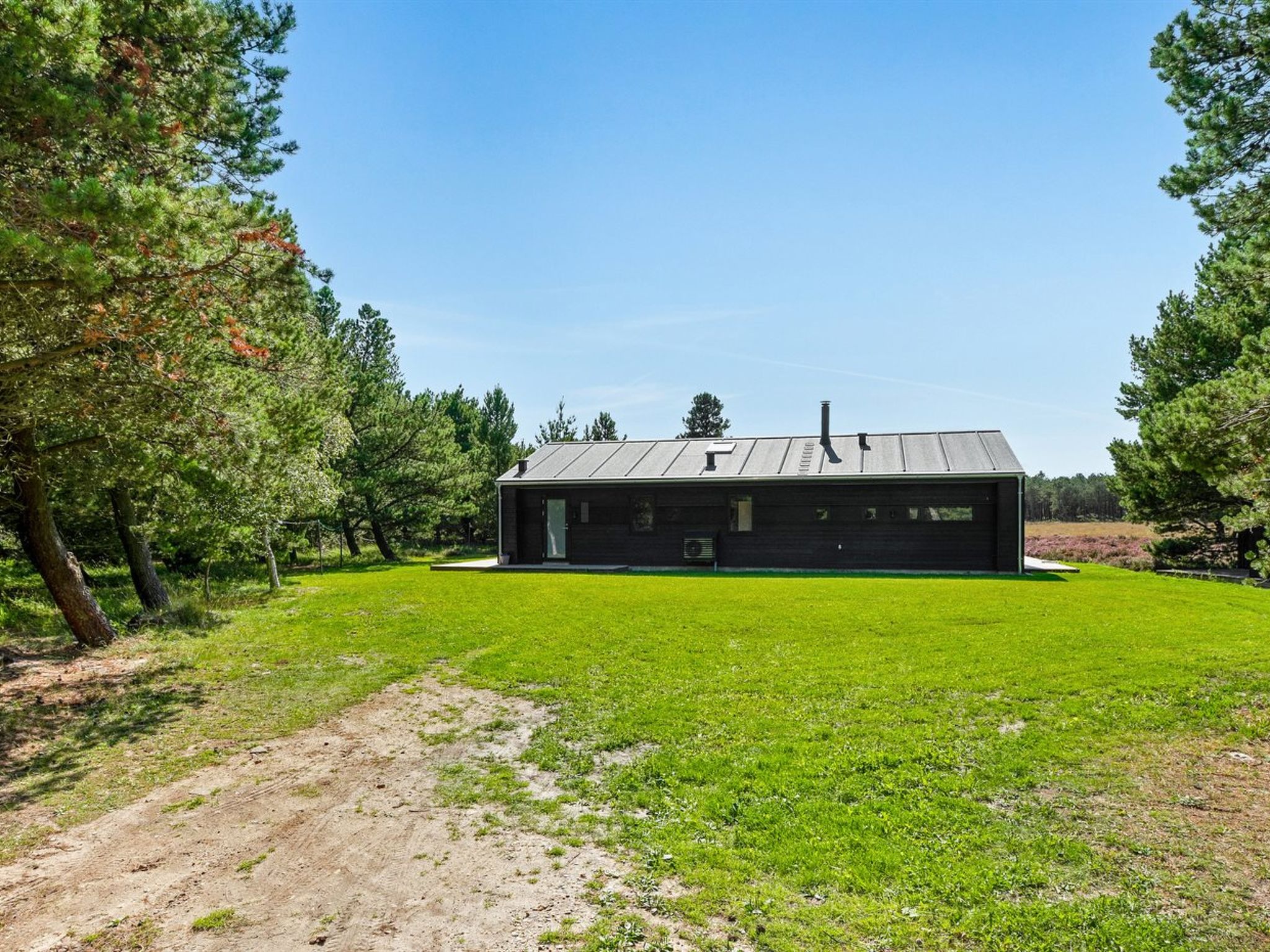 "Tea" - 2.7km from the sea - Buiten