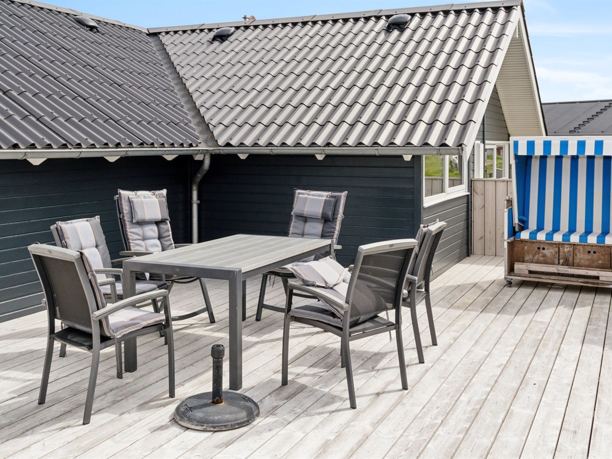 "Betti" - 300m from the sea - Outside