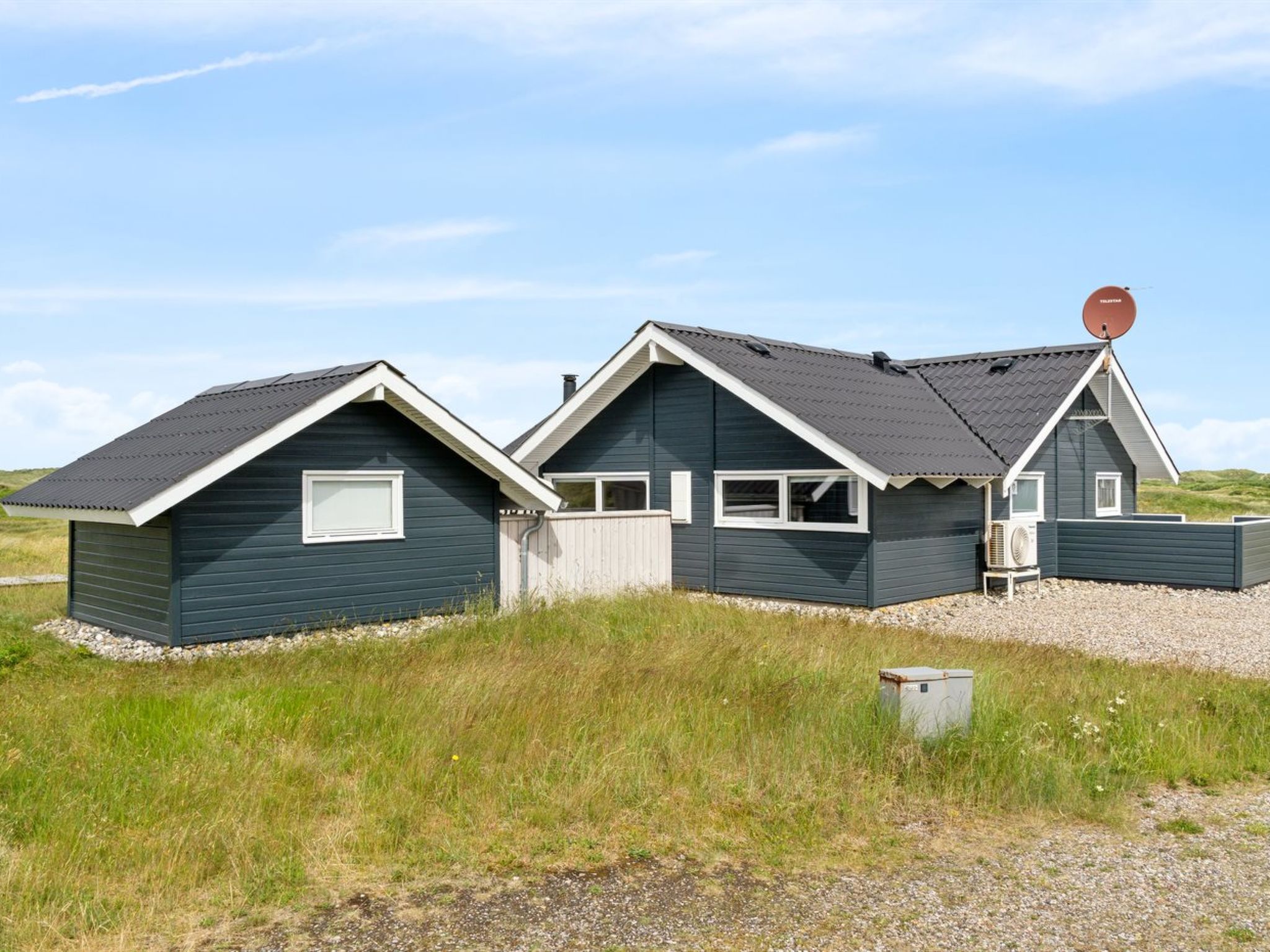 "Betti" - 300m from the sea - Outside
