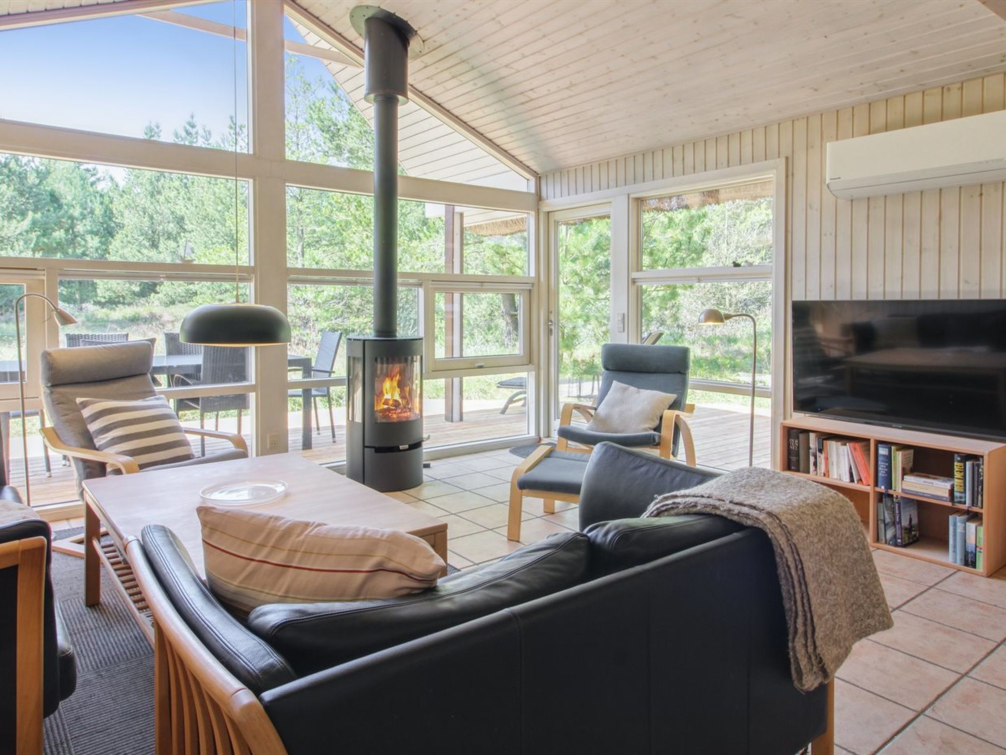 "Karri" - 1.1km from the sea