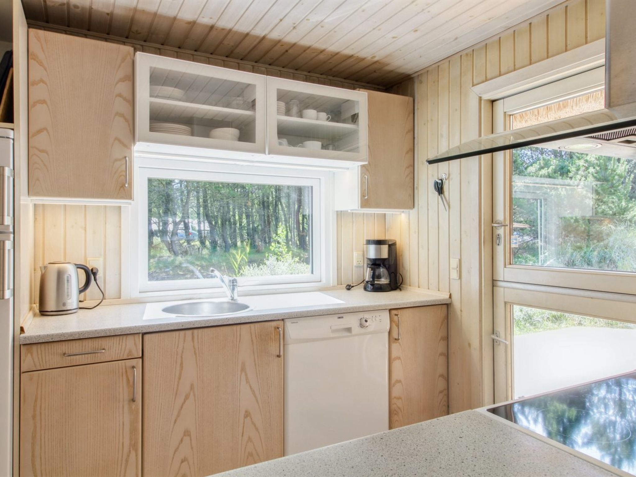 "Karri" - 1.1km from the sea-Binnen