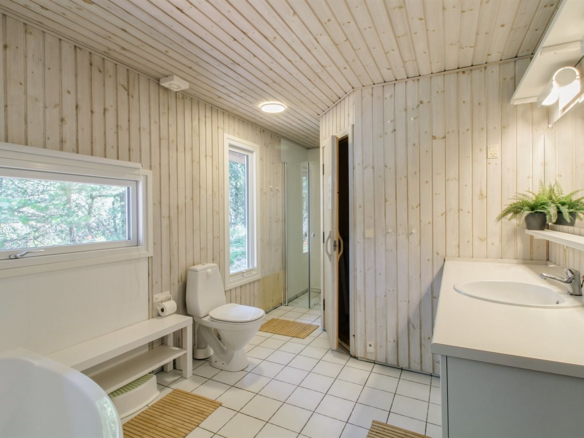 "Karri" - 1.1km from the sea-Binnen