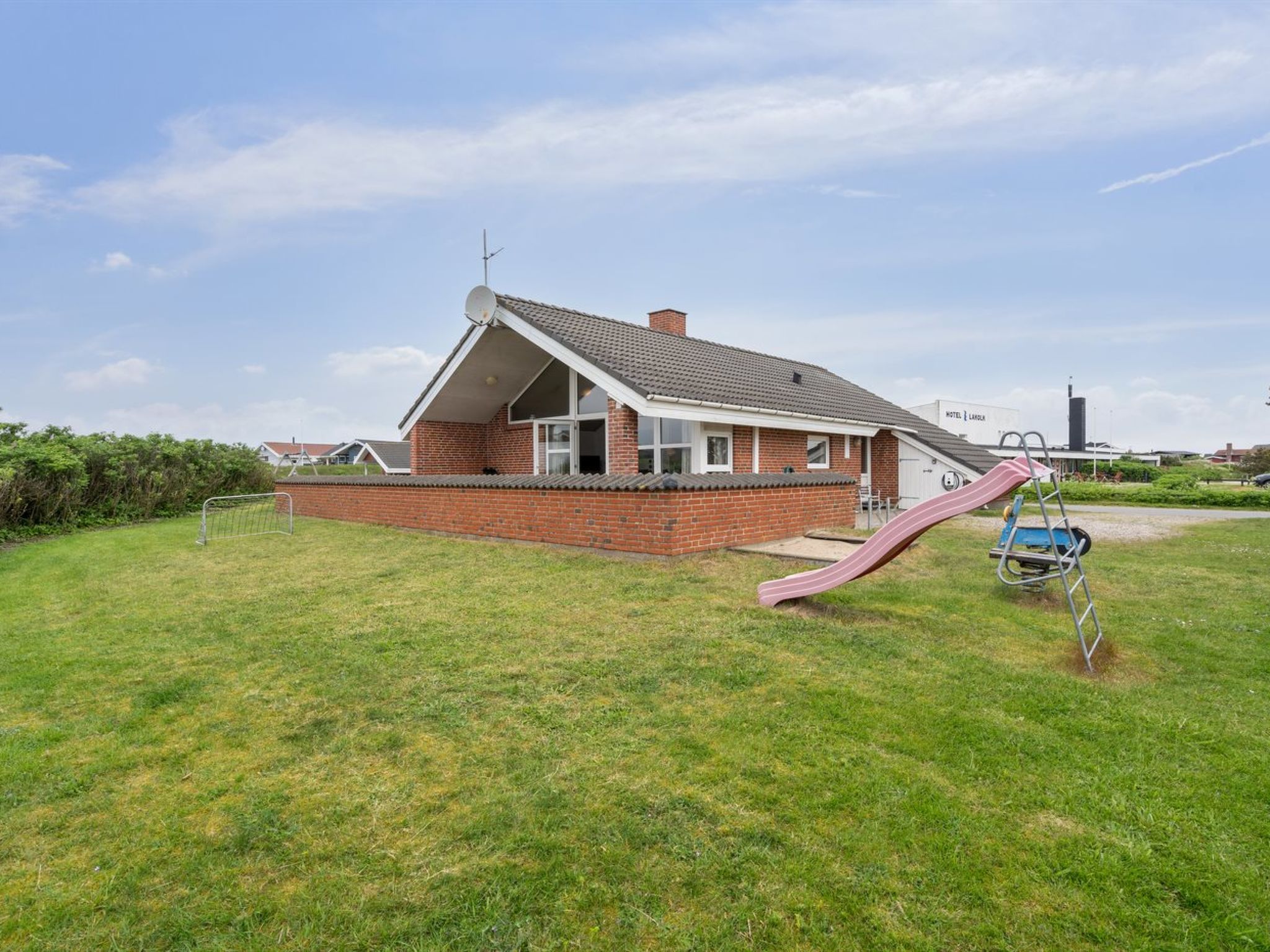 "Mari" - 400m from the sea - Buiten