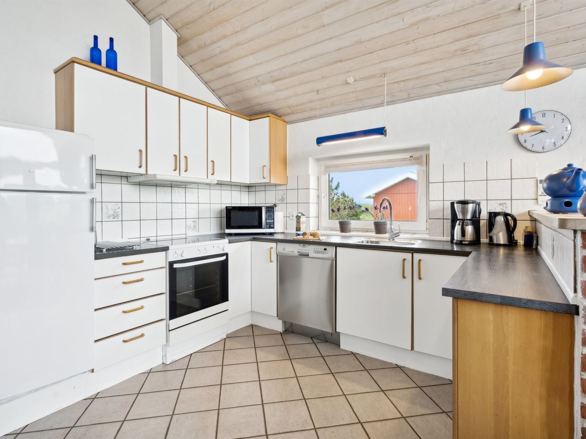 "Mari" - 400m from the sea - Binnen