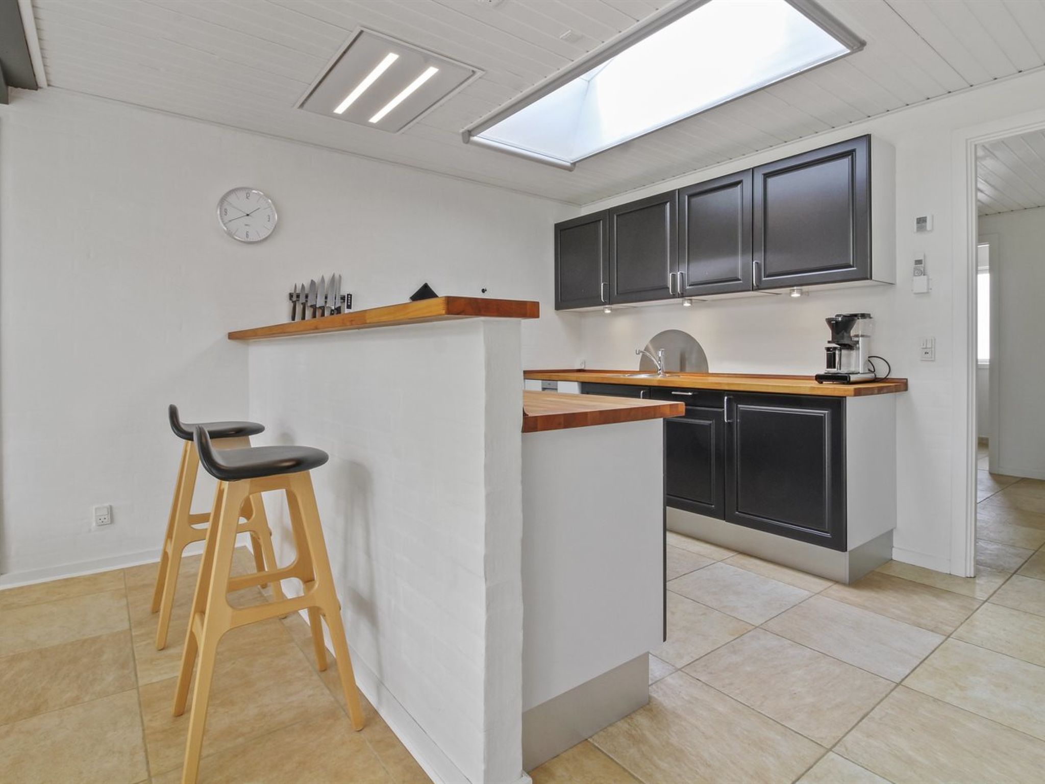 "Vieno" - 2.6km from the sea - Binnen