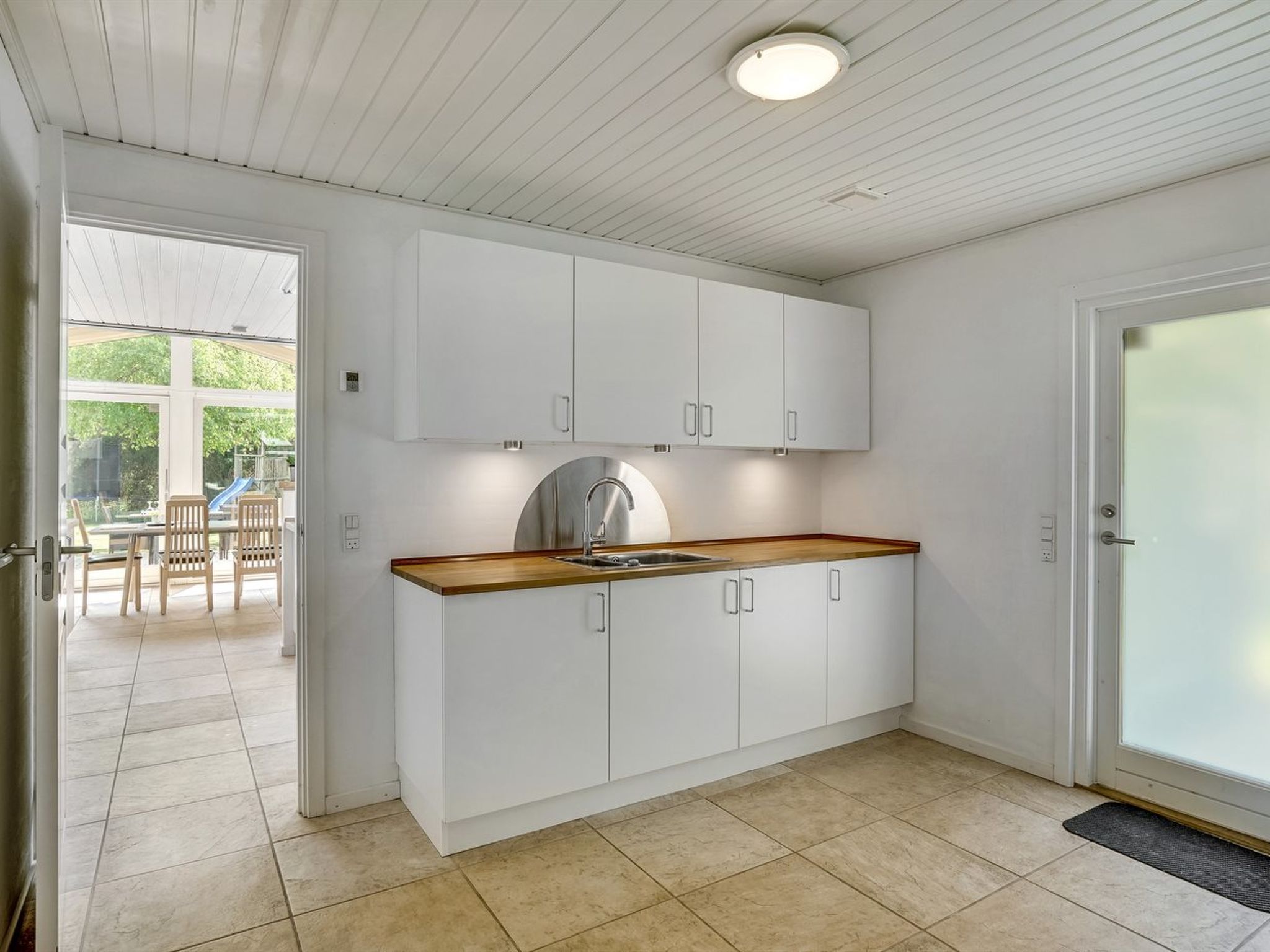 "Vieno" - 2.6km from the sea - Binnen