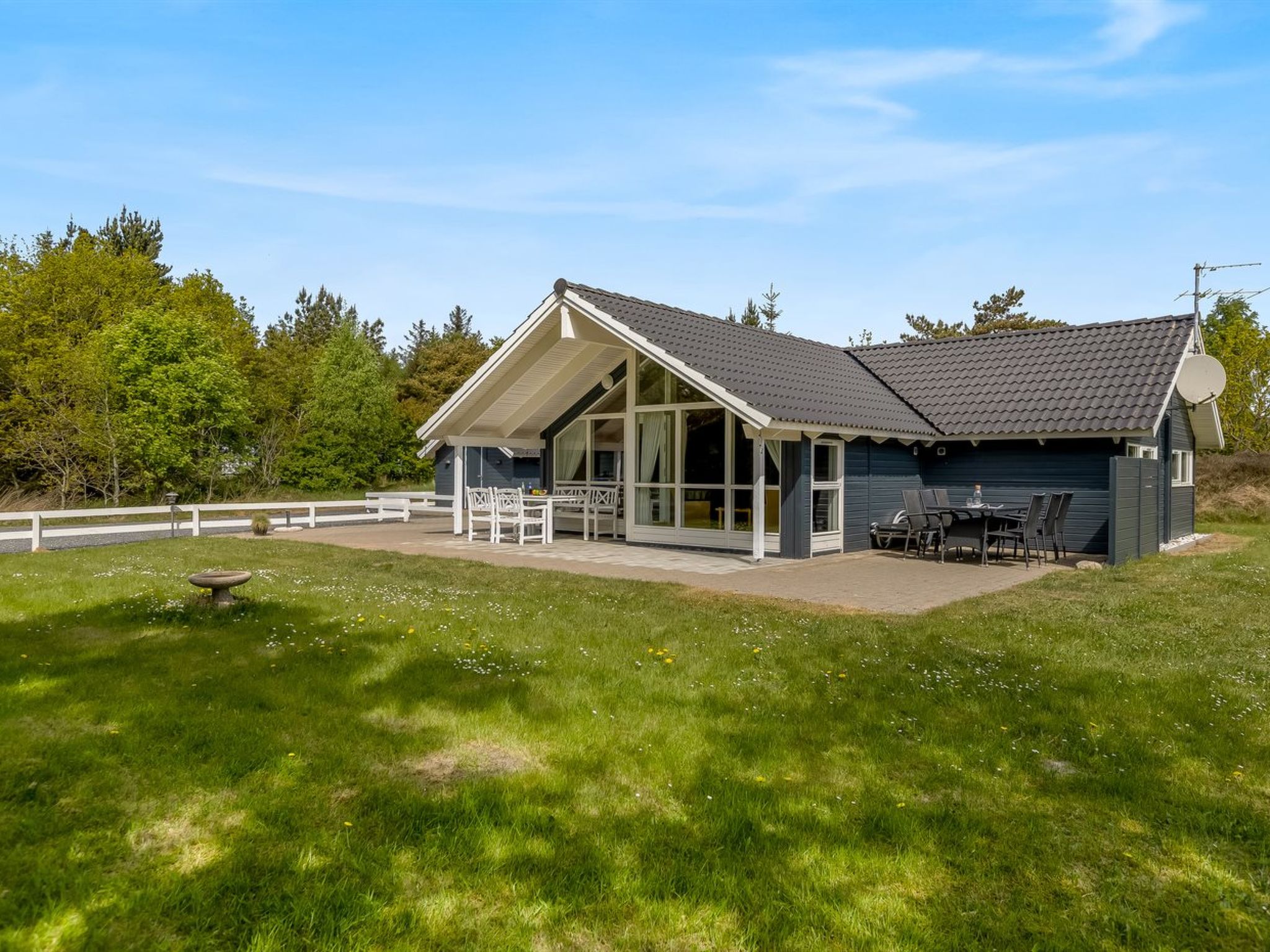 "Tovi" - 4km from the sea - Draußen