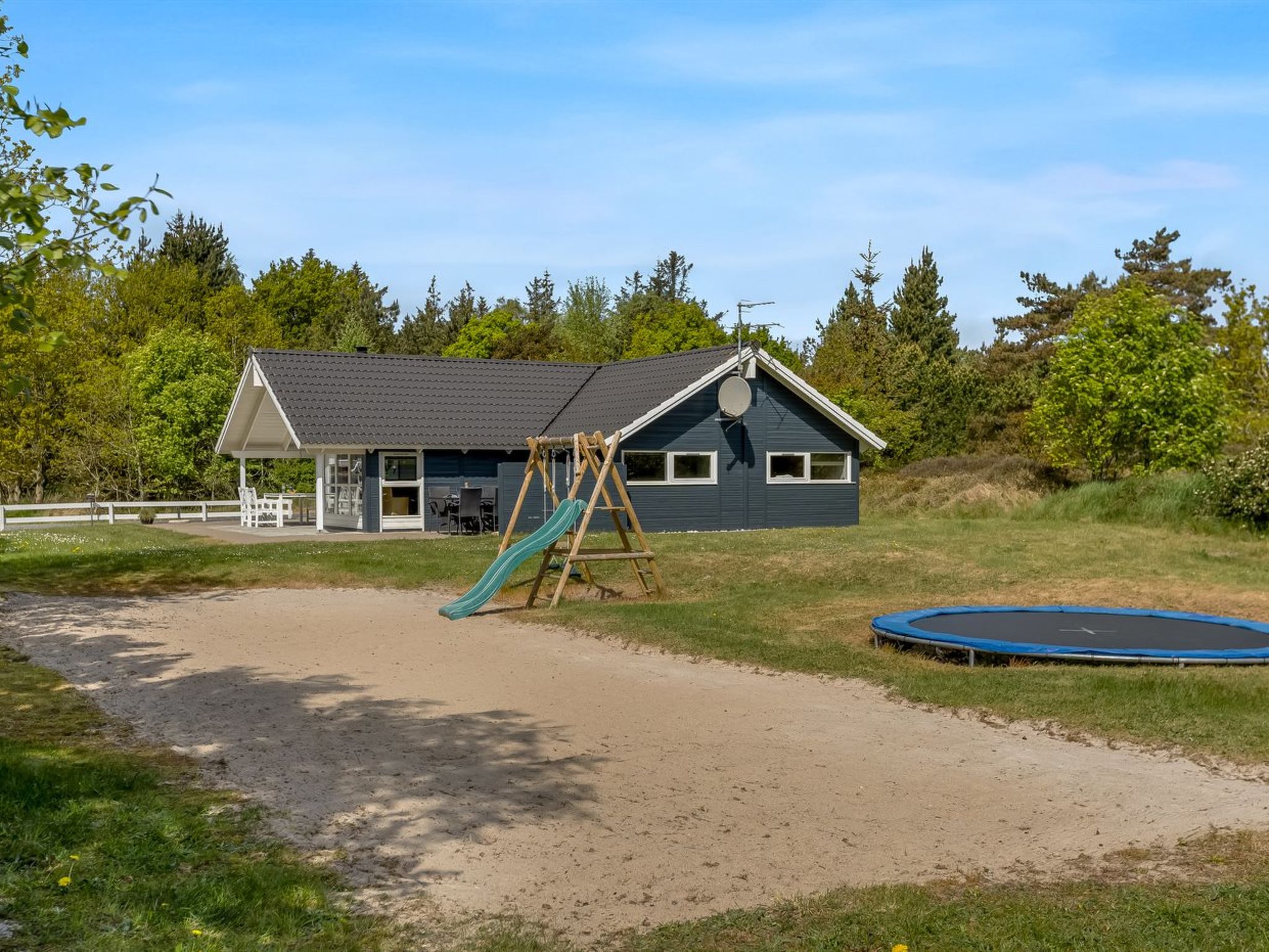 "Tovi" - 4km from the sea - Draußen