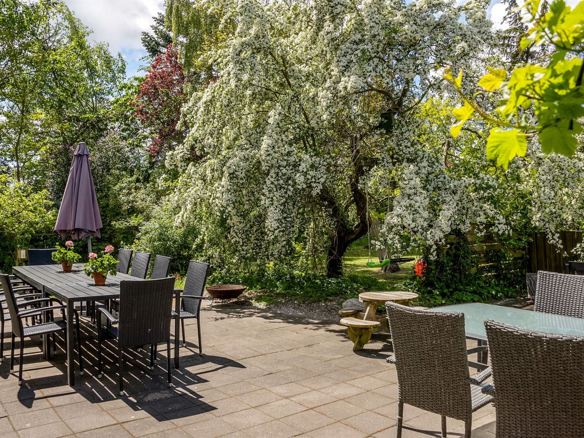 "Styrkar" - 4km from the sea — Terrace (3 of 45)