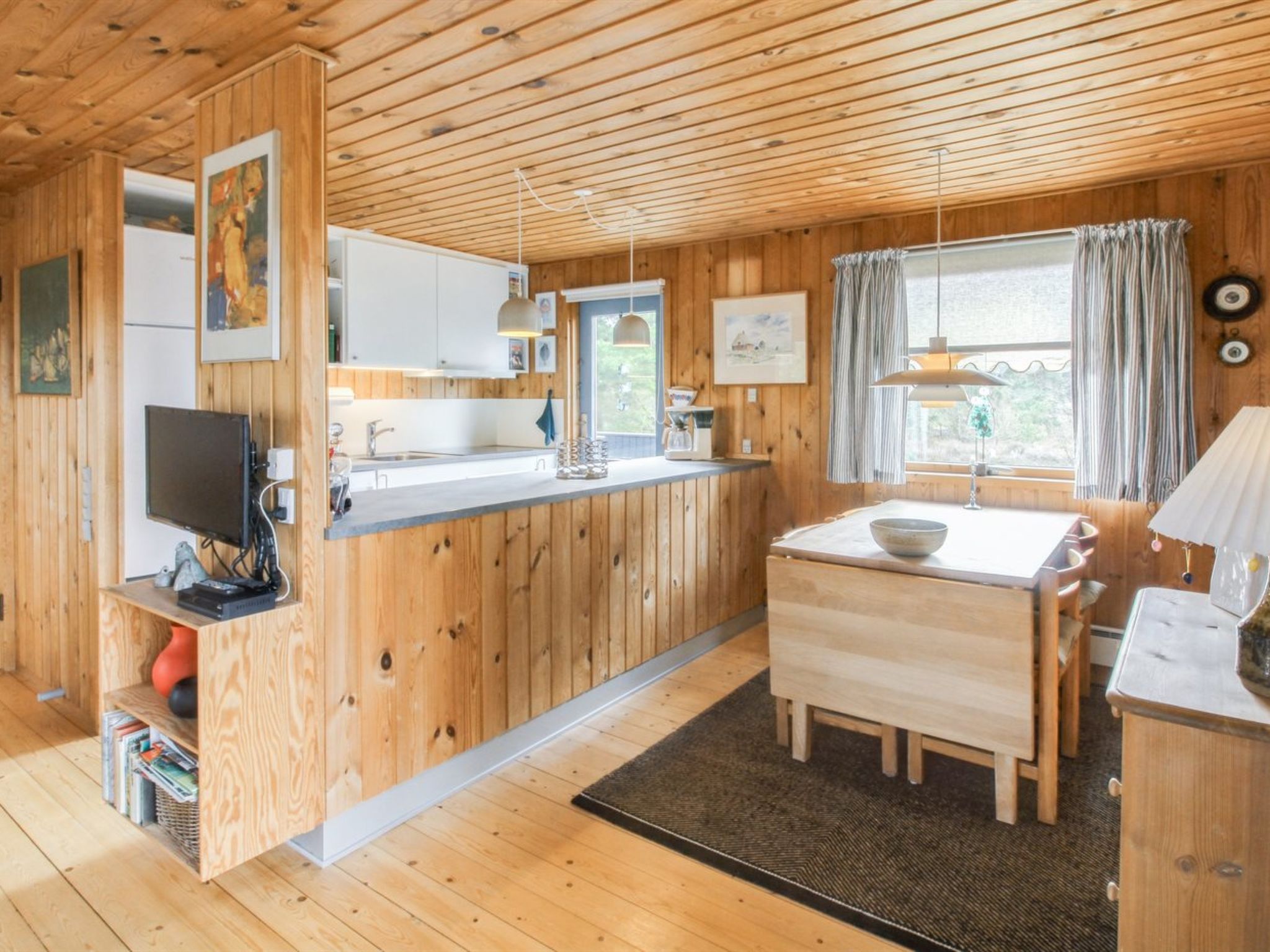 "Kathaline" - 3.4km from the sea - Binnen