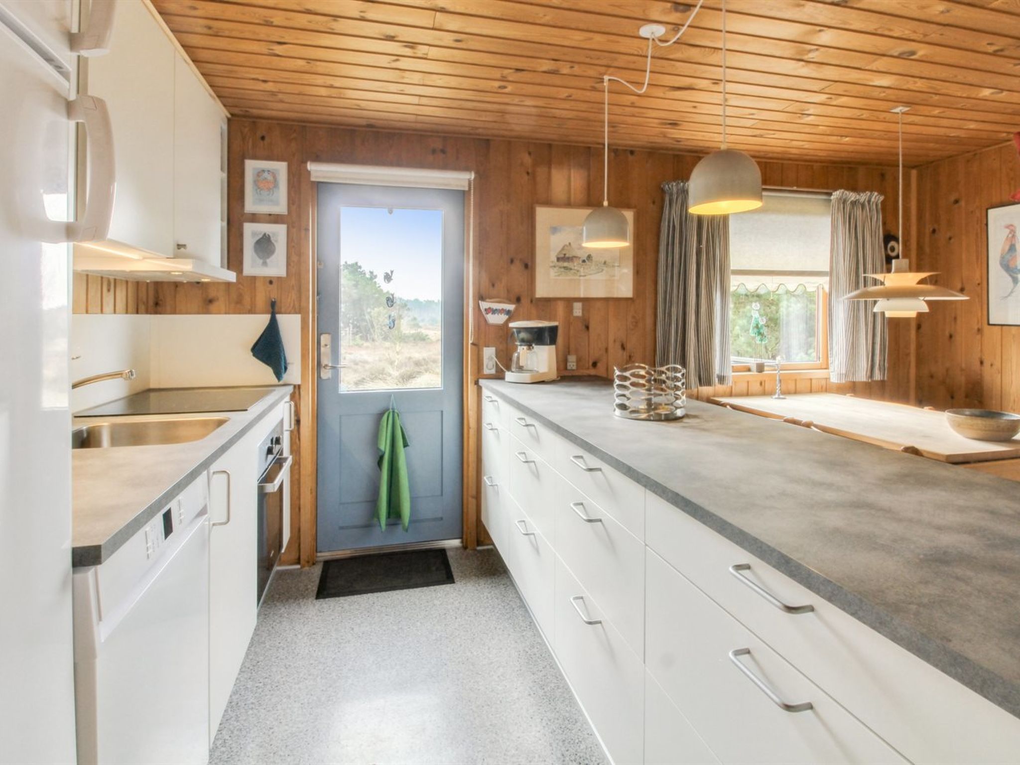 "Kathaline" - 3.4km from the sea - Binnen