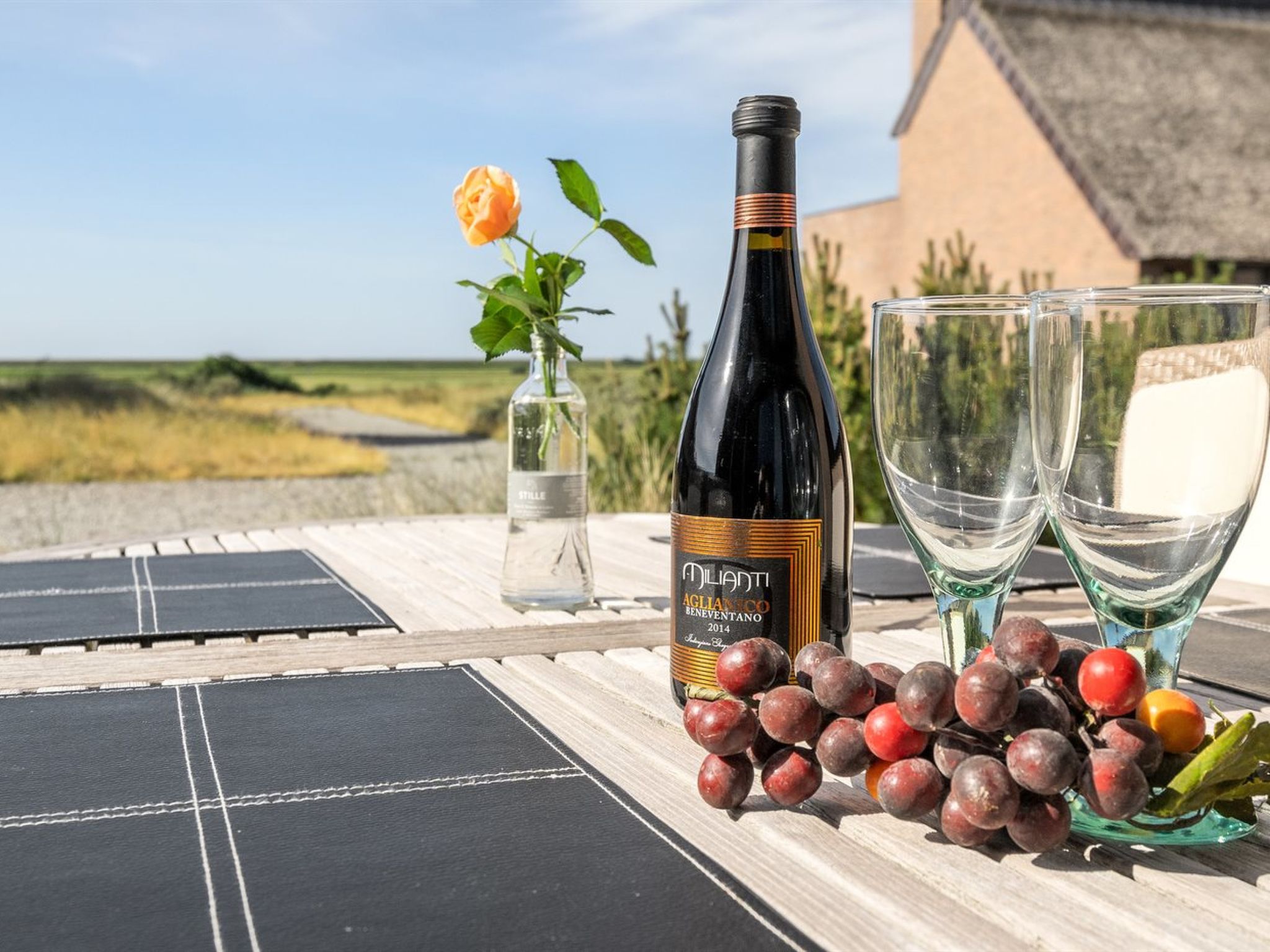 "Helgo" - 250m from the sea - Binnen
