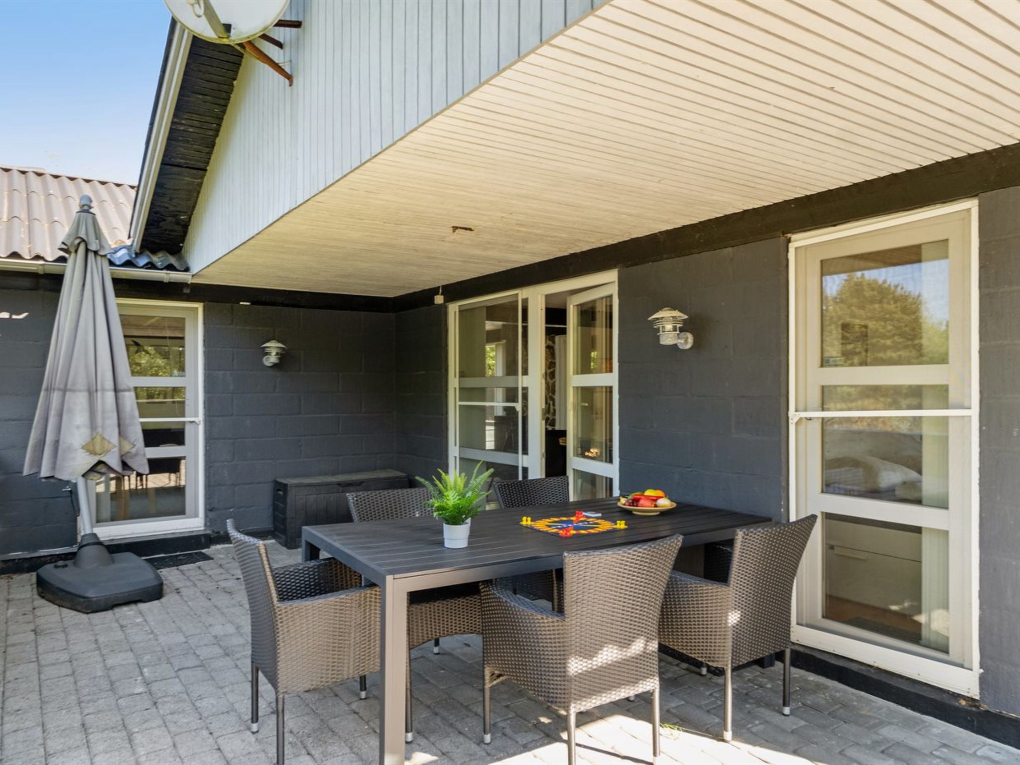 "Glenna" - 1.8km from the sea — Terrace (3 of 22)