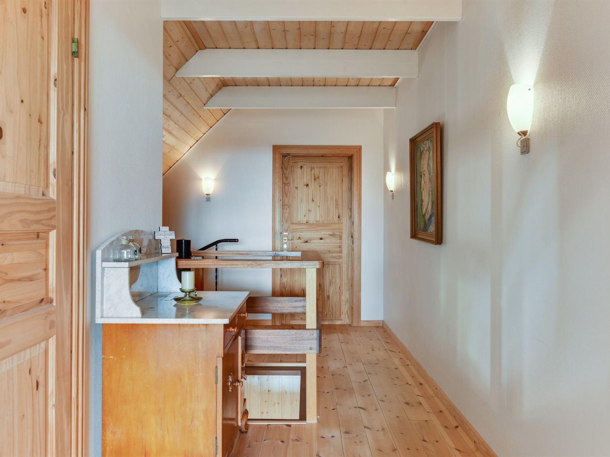 "Iiro" - 2.5km from the sea - Binnen