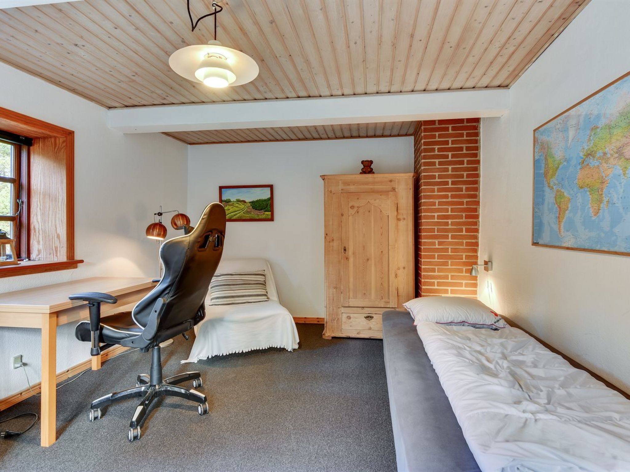 "Iiro" - 2.5km from the sea - Binnen