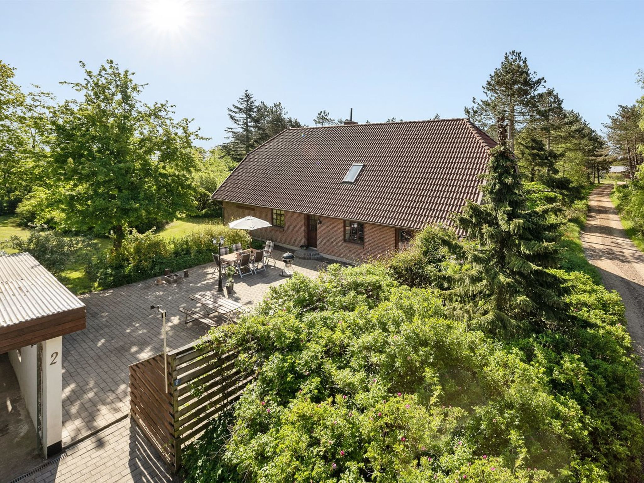"Iiro" - 2.5km from the sea - Buiten