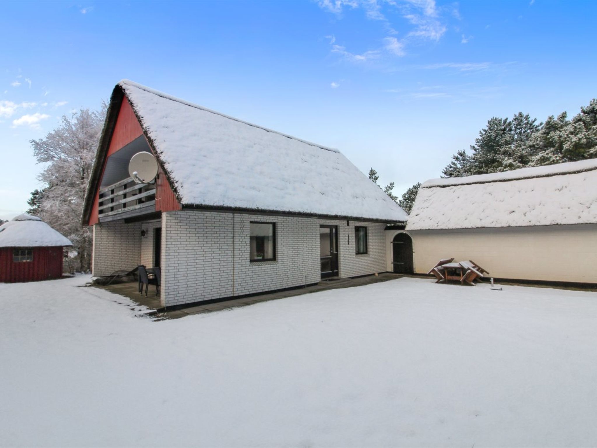 "Vendela" - 2.5km from the sea-Buiten