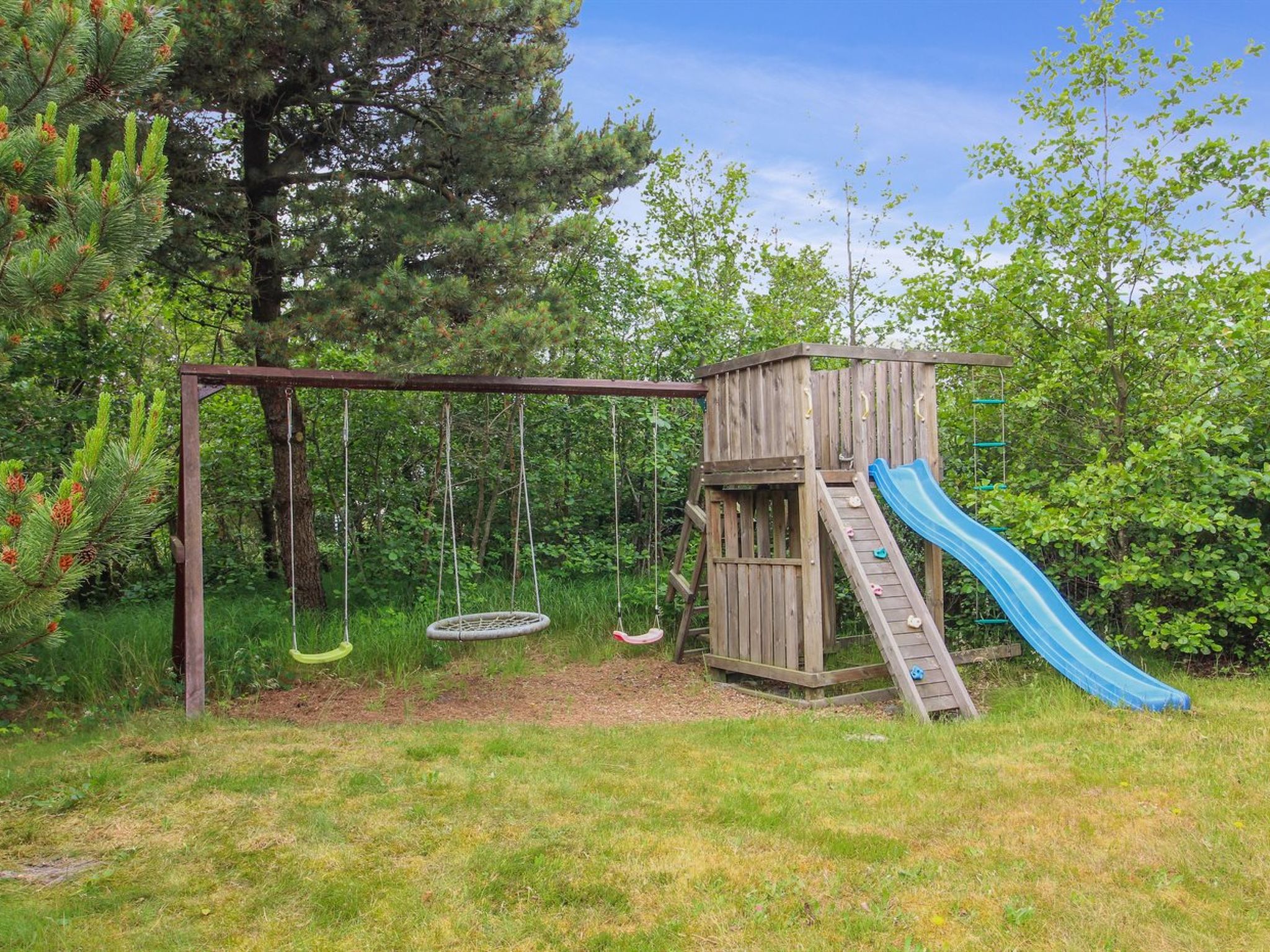 "Vendela" - 2.5km from the sea