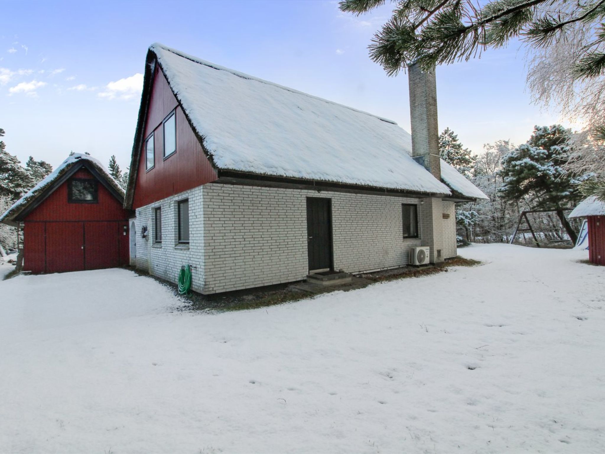 "Vendela" - 2.5km from the sea - Draußen