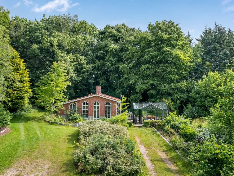 "Tabetha" - 24km From The Sea - Danemark