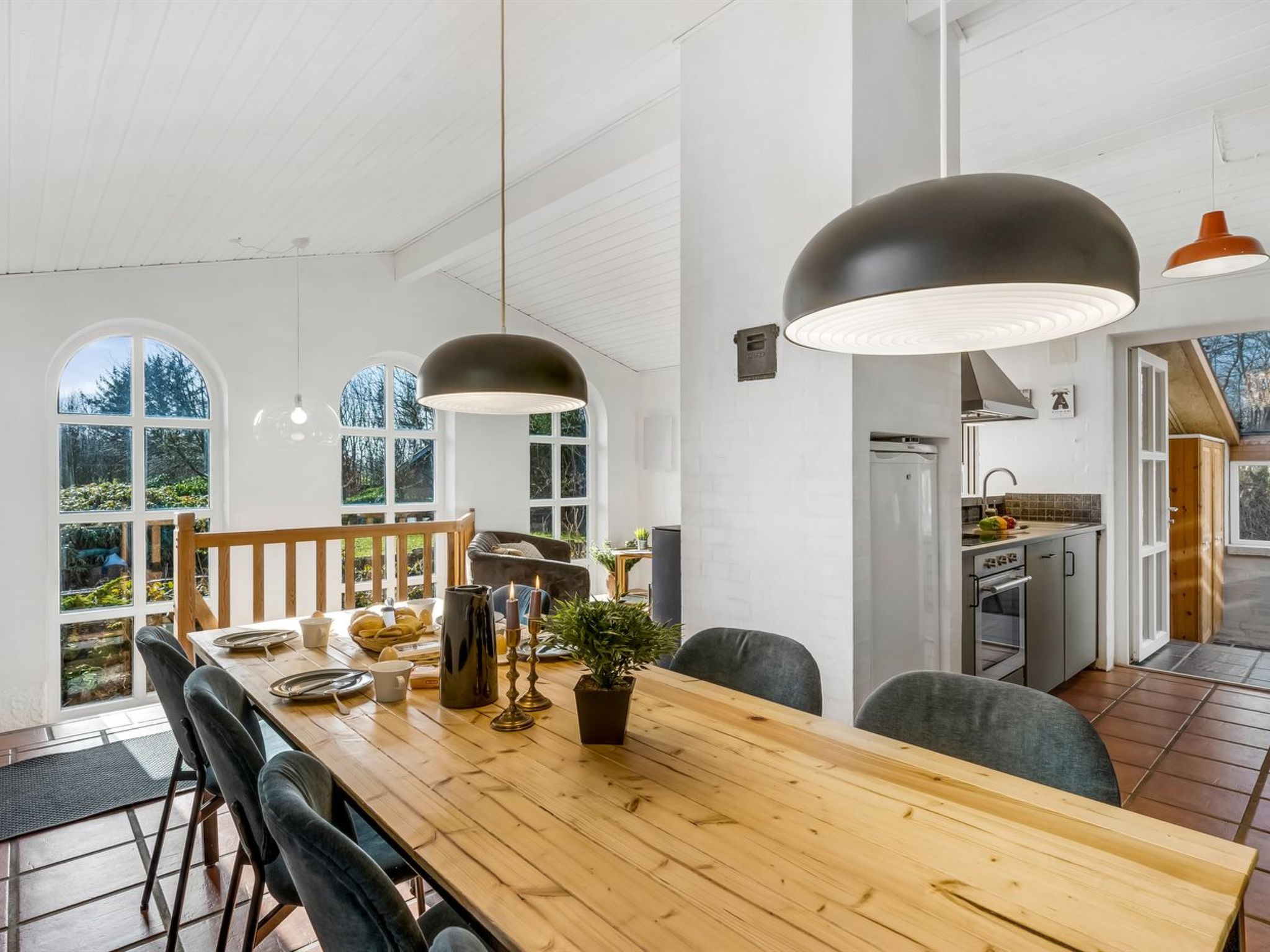 "Tabetha" - 24km from the sea - Binnen