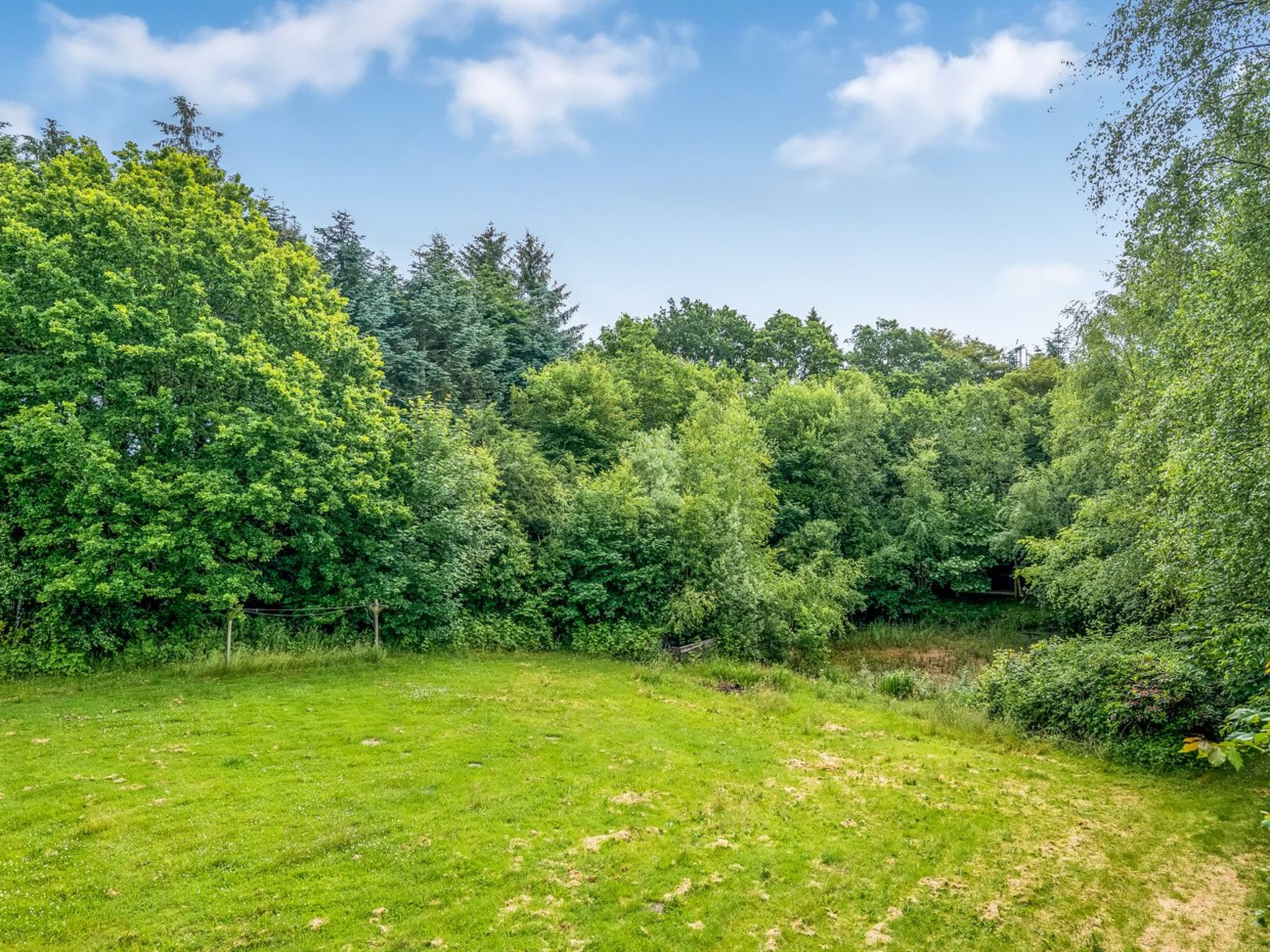 "Tabetha" - 24km from the sea - Buiten