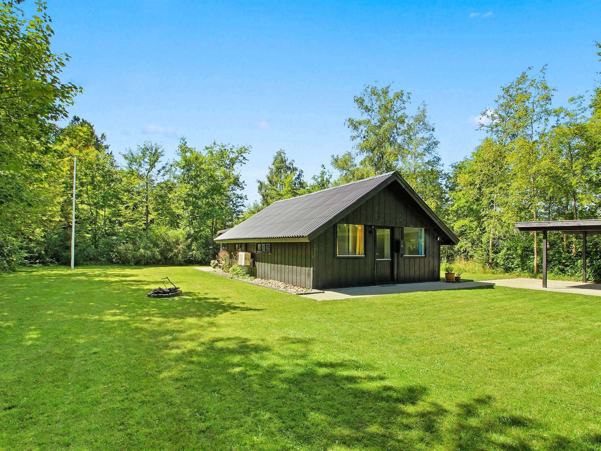 "Nissine" - 50km from the sea-Buiten