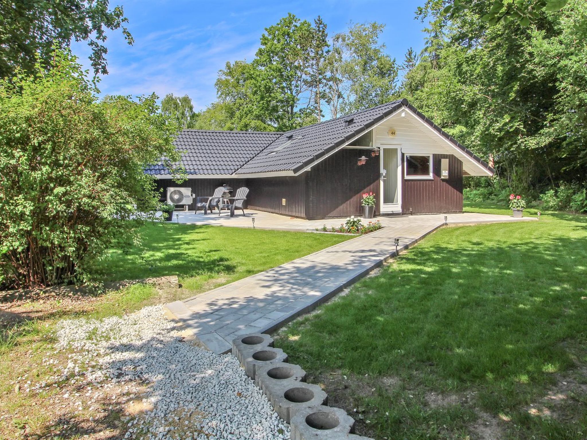 "Arnsten" — House (5 of 24)