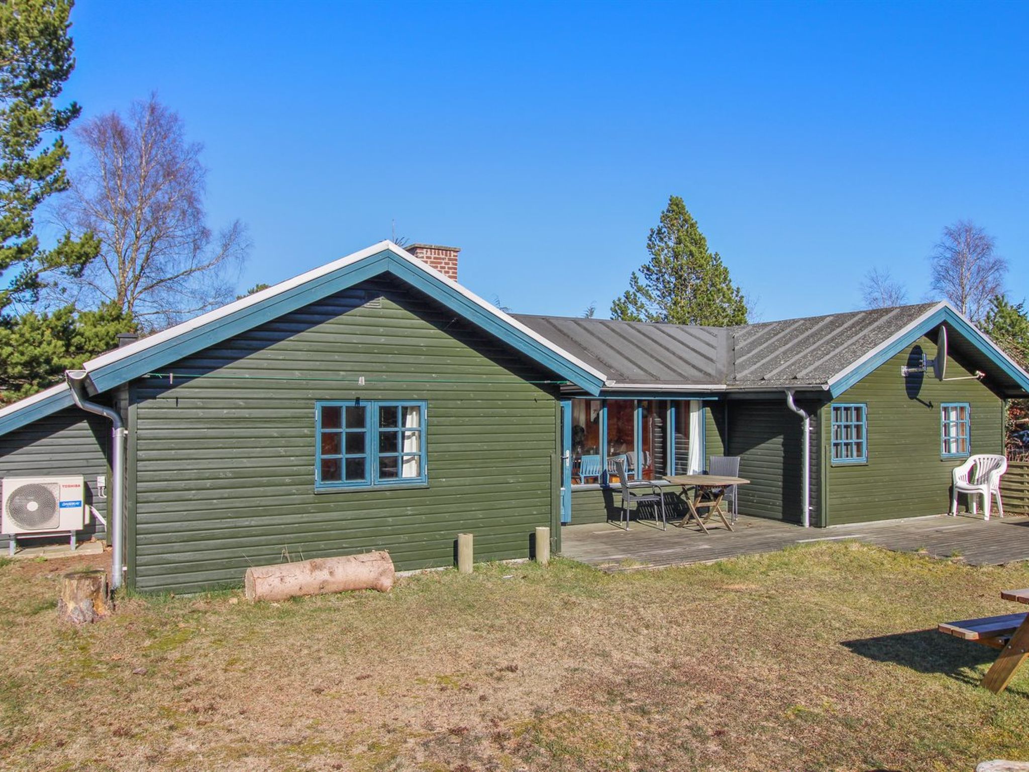 "Sigourney" - 2km to the fjord-Buiten