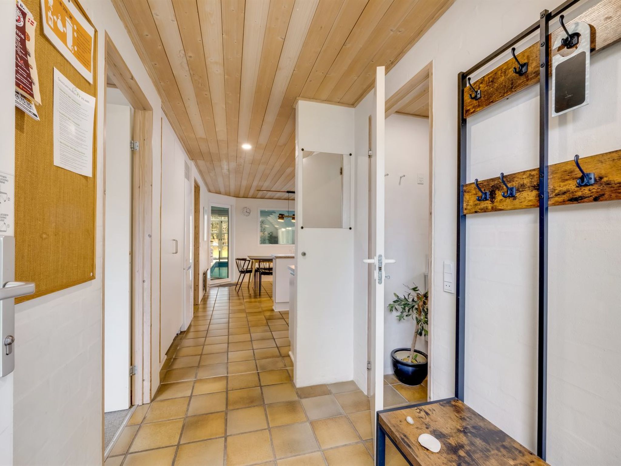 "Dorris" - 4.3km from the sea - Dedans