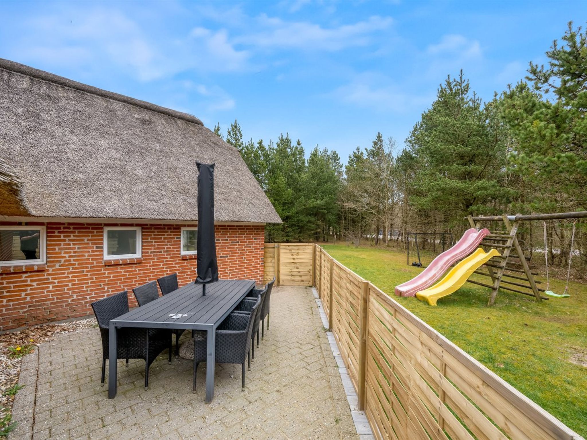 "Dorris" - 4.3km from the sea — Terrace (5 of 27)
