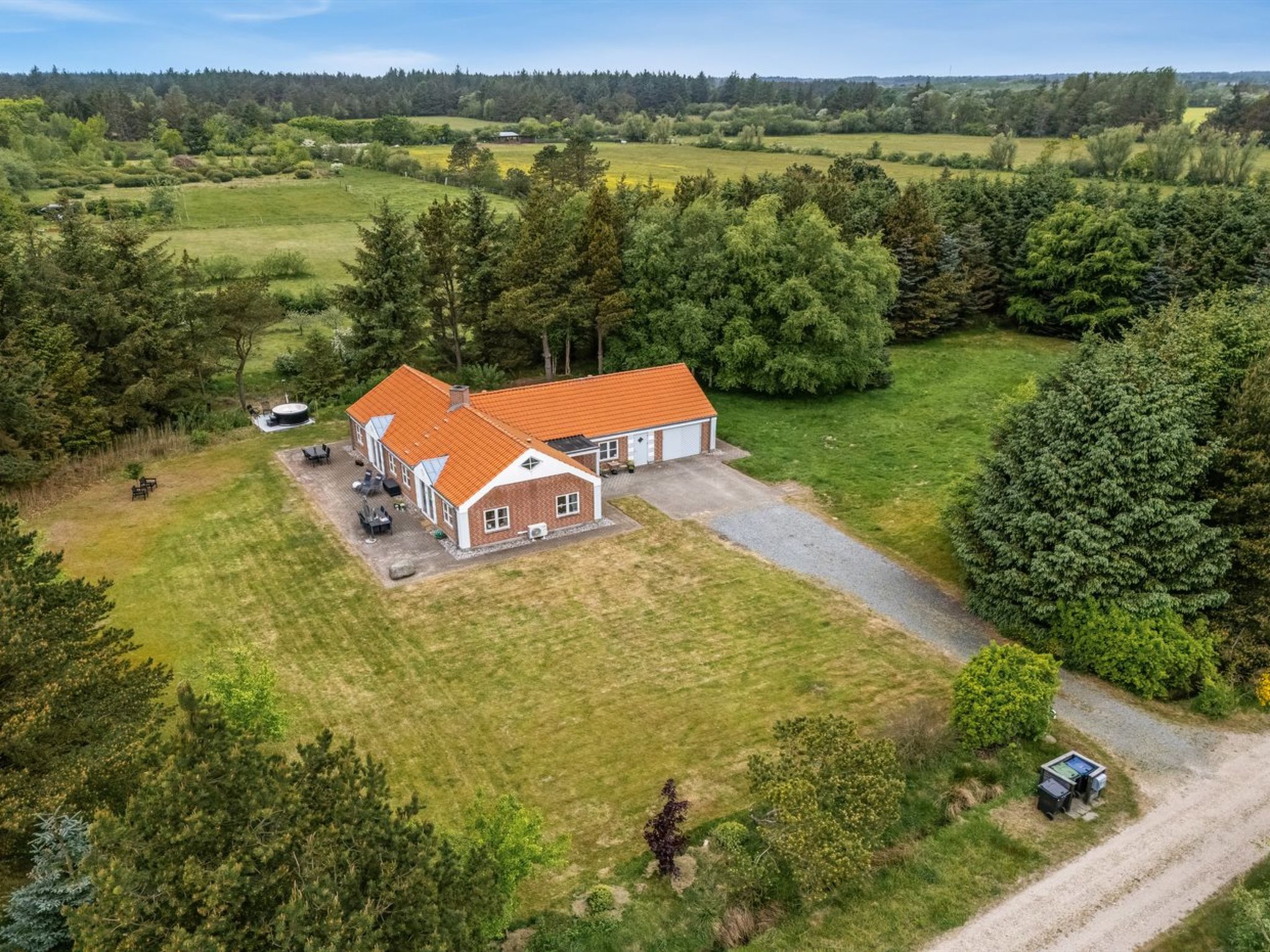 "Marlise" - 2.5km from the sea - Draußen