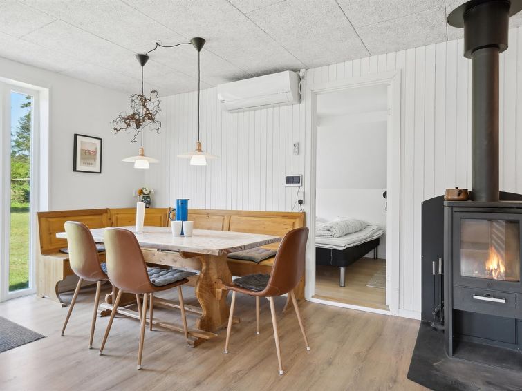 Search and Stay destination Mosevrå, Denmark from . "Thythger" - 800m to the inlet in Western Jutland