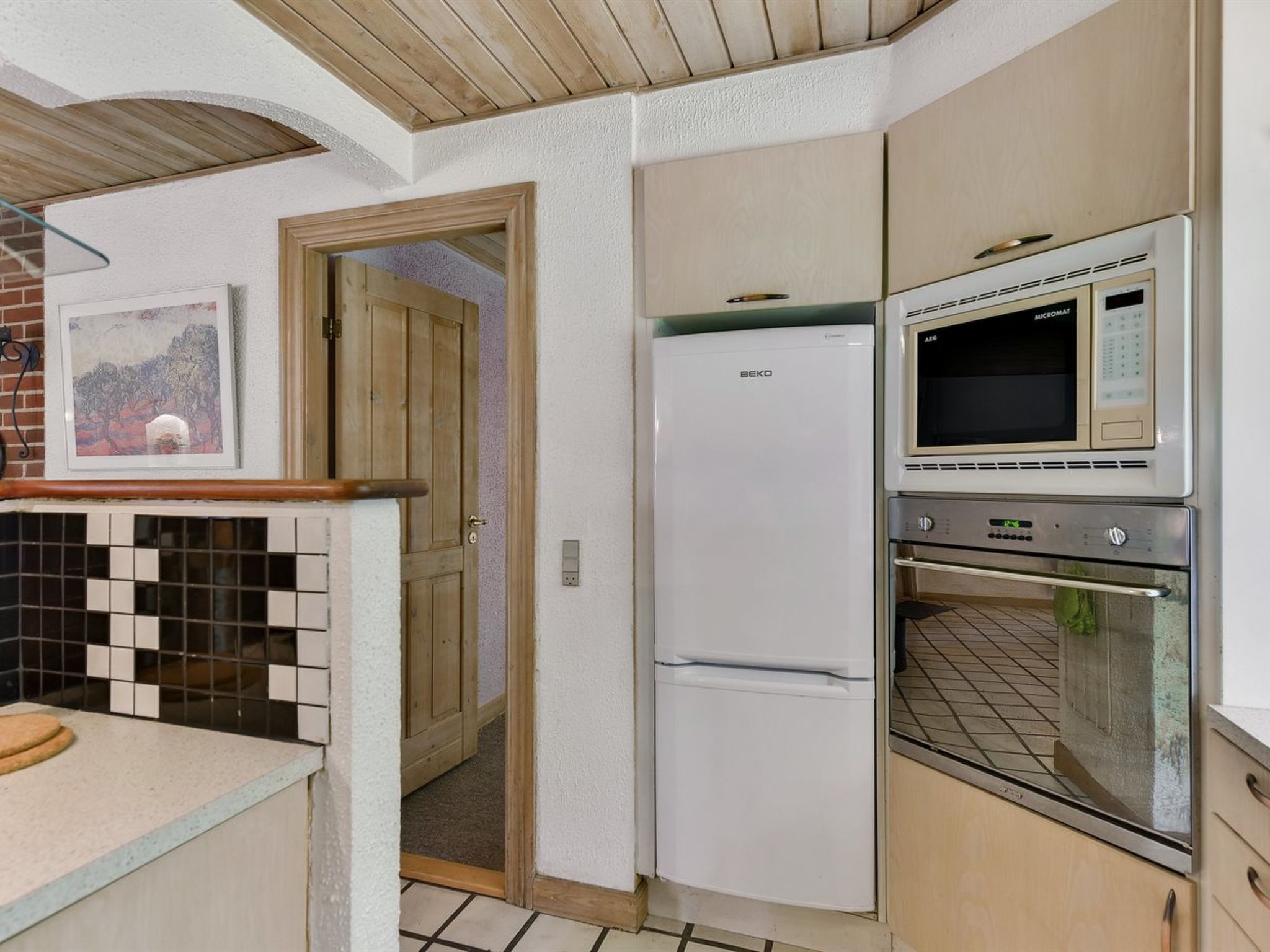 "Billing" - 11km from the sea - Inside