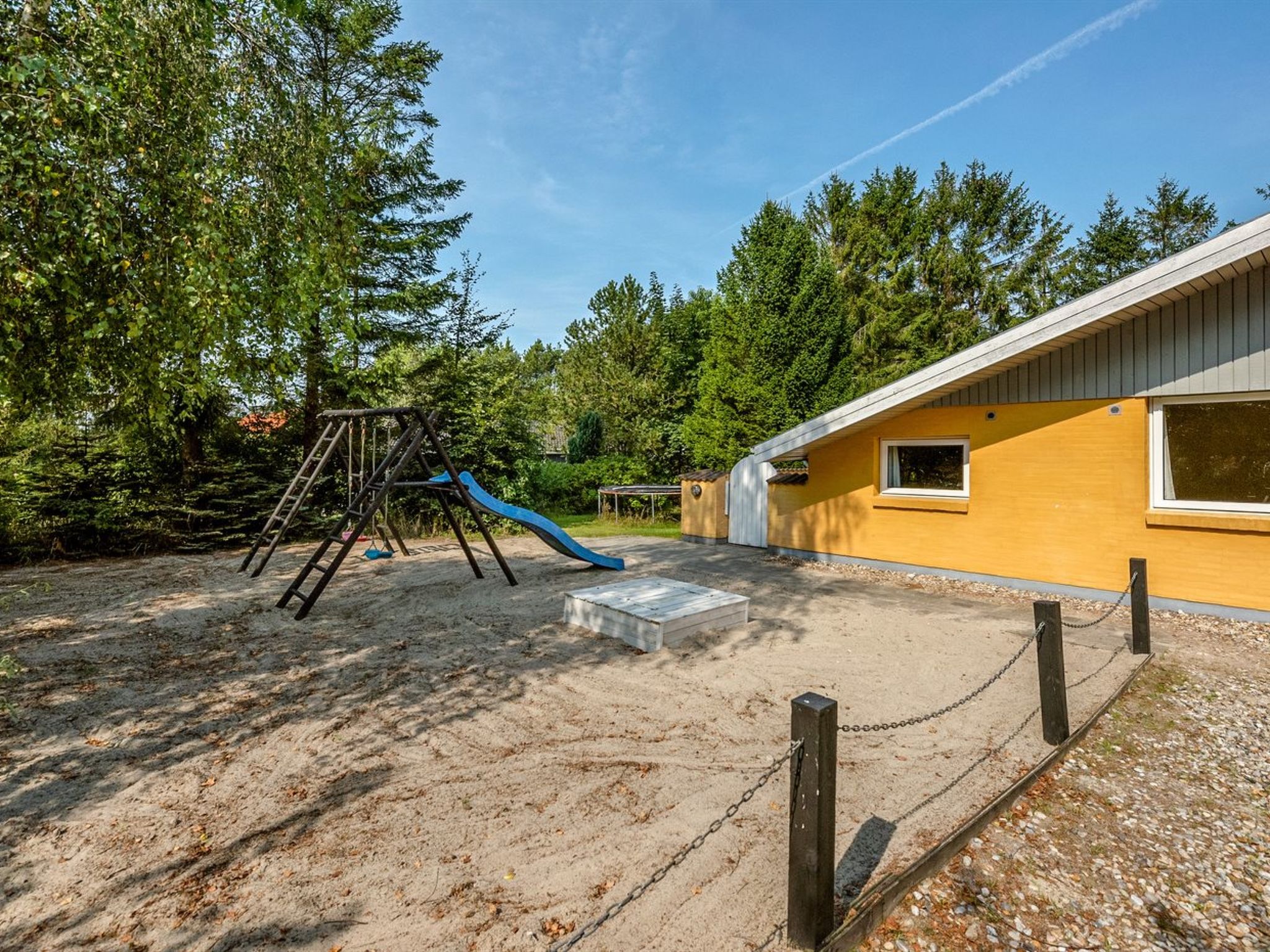"Billing" - 11km from the sea - Outside