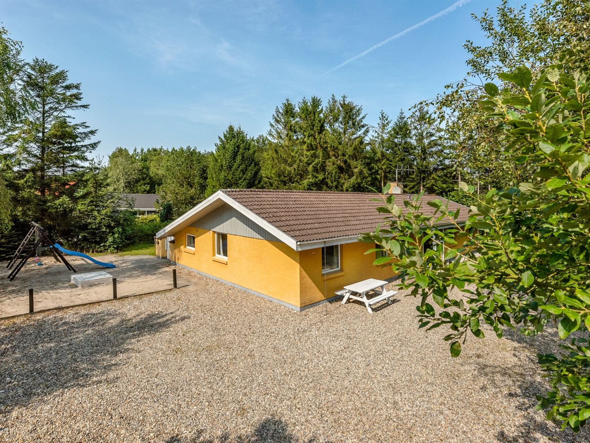 "Billing" - 11km from the sea - Outside
