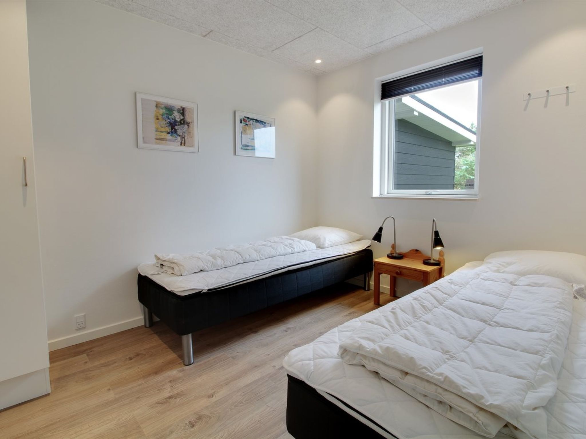 "Stacey" - 800m from the sea - Binnen